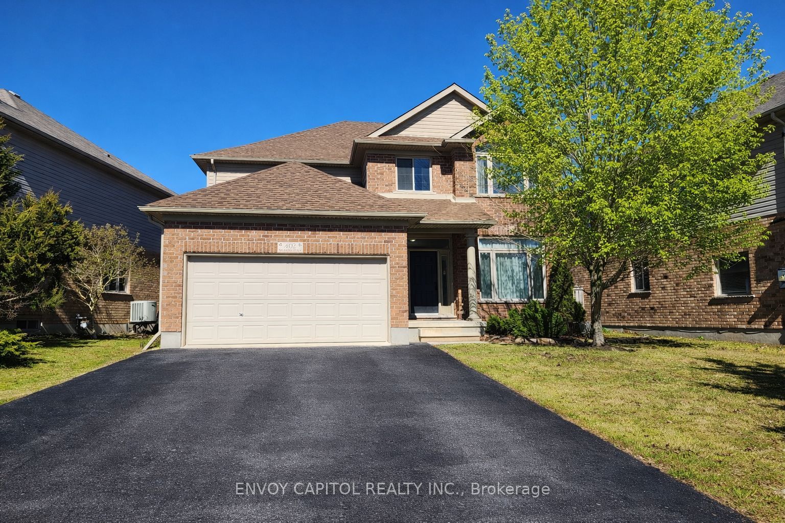 402 Palamino Place, Waterloo, ON N2K 4K5