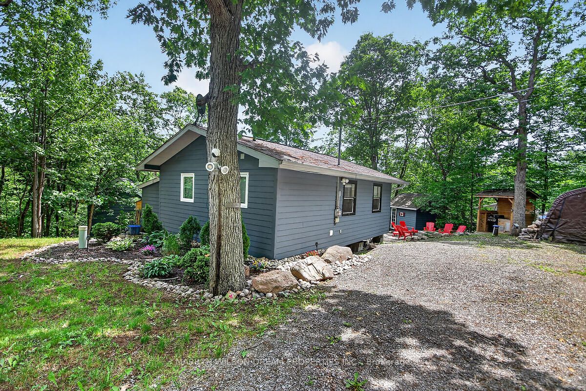 1049 Crotch Lake Trail, Frontenac, ON K0H 1B0 photo 4
