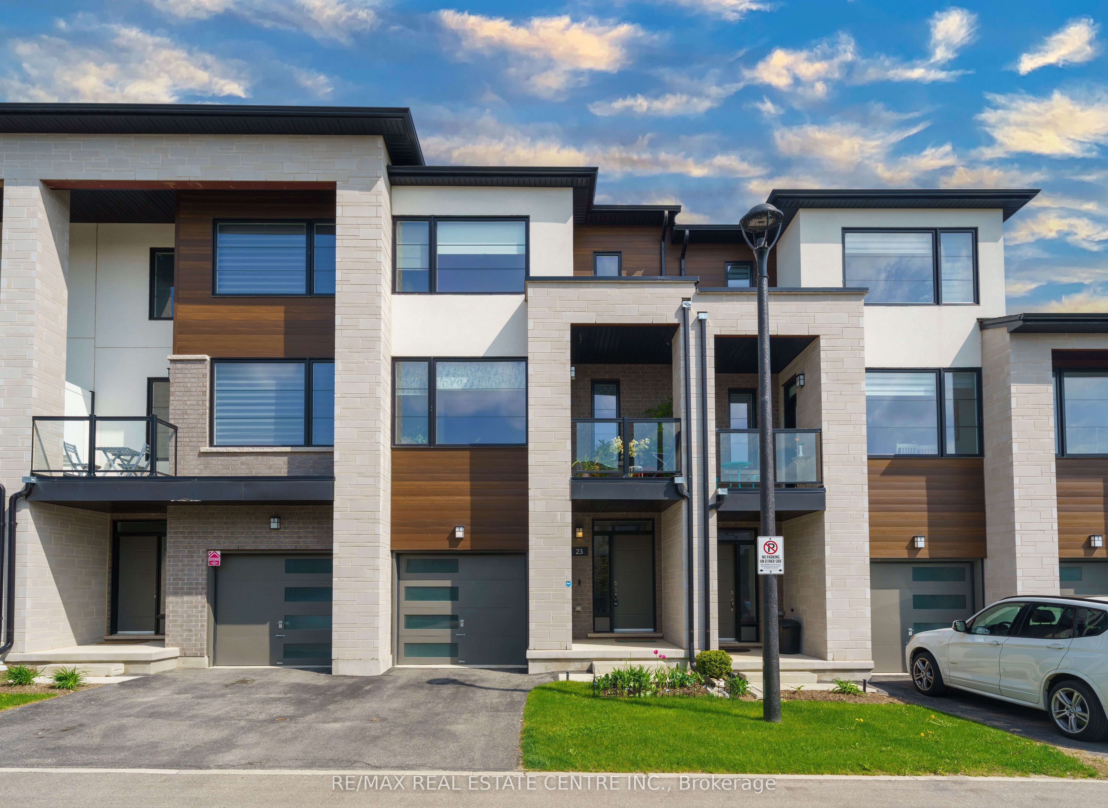 350 River Road 23, Cambridge, ON N3C 2B7
