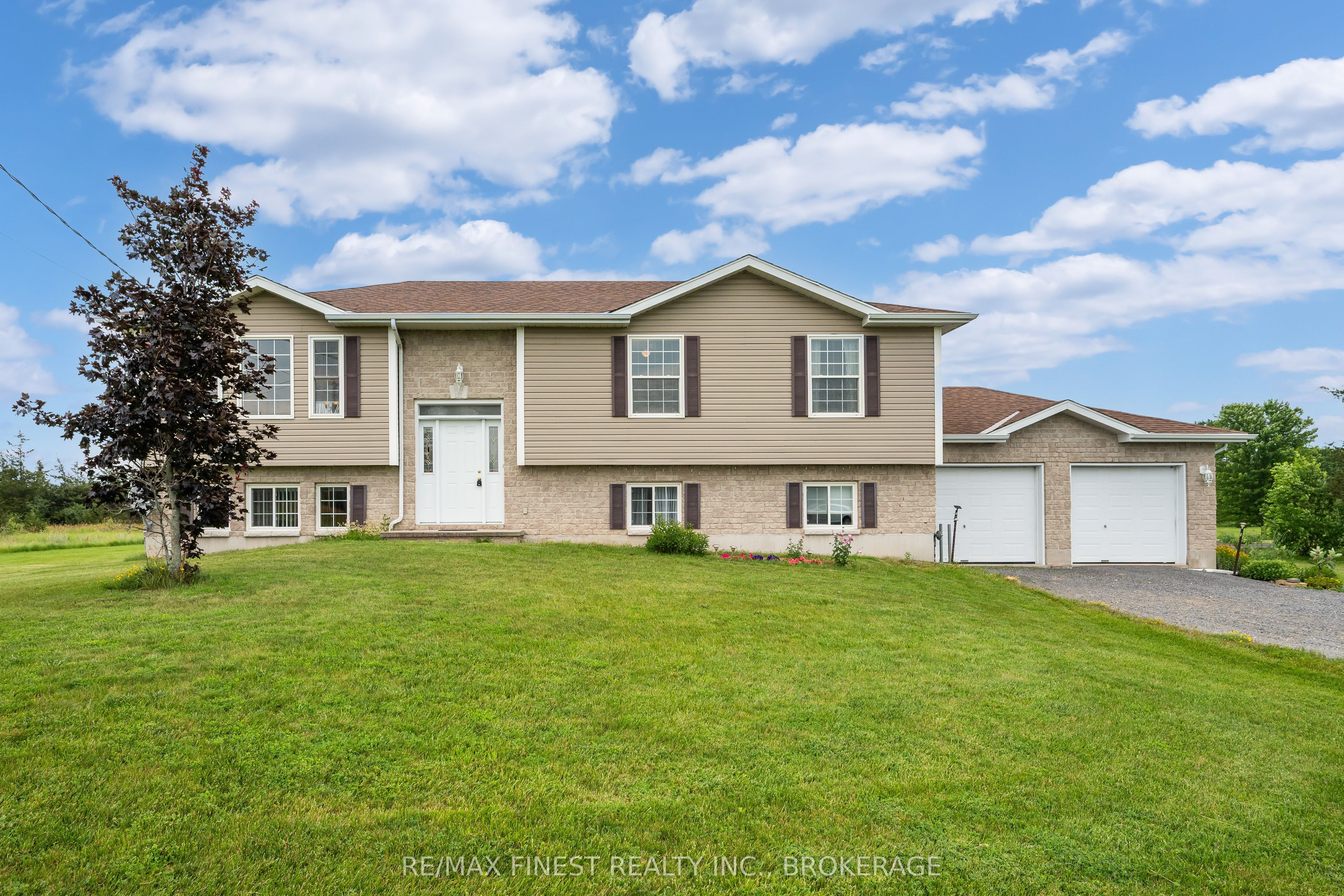 245 Pleasant Drive, Greater Napanee, ON K0K 2Z0 photo 2