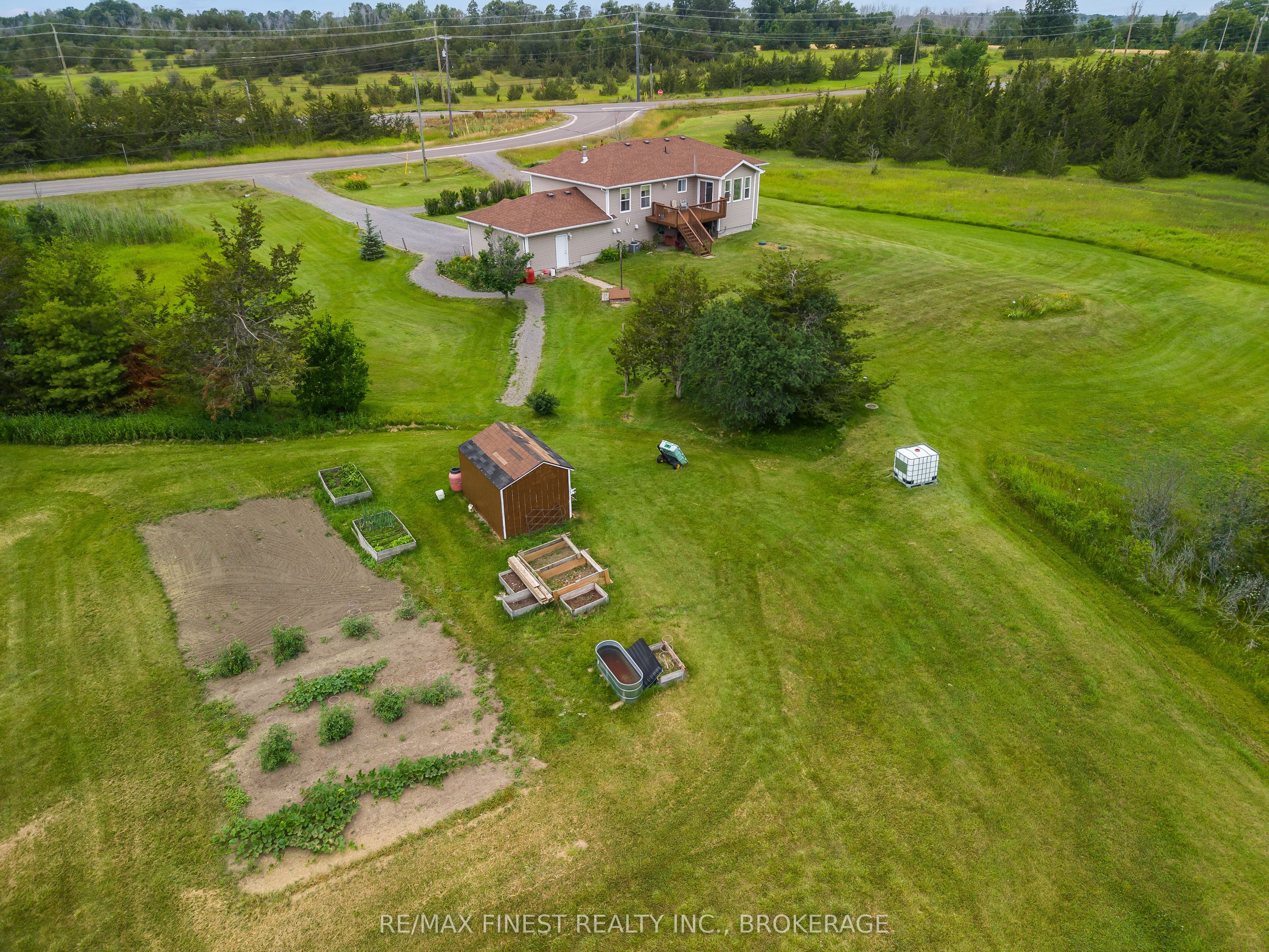 245 Pleasant Drive, Greater Napanee, ON K0K 2Z0 photo 3