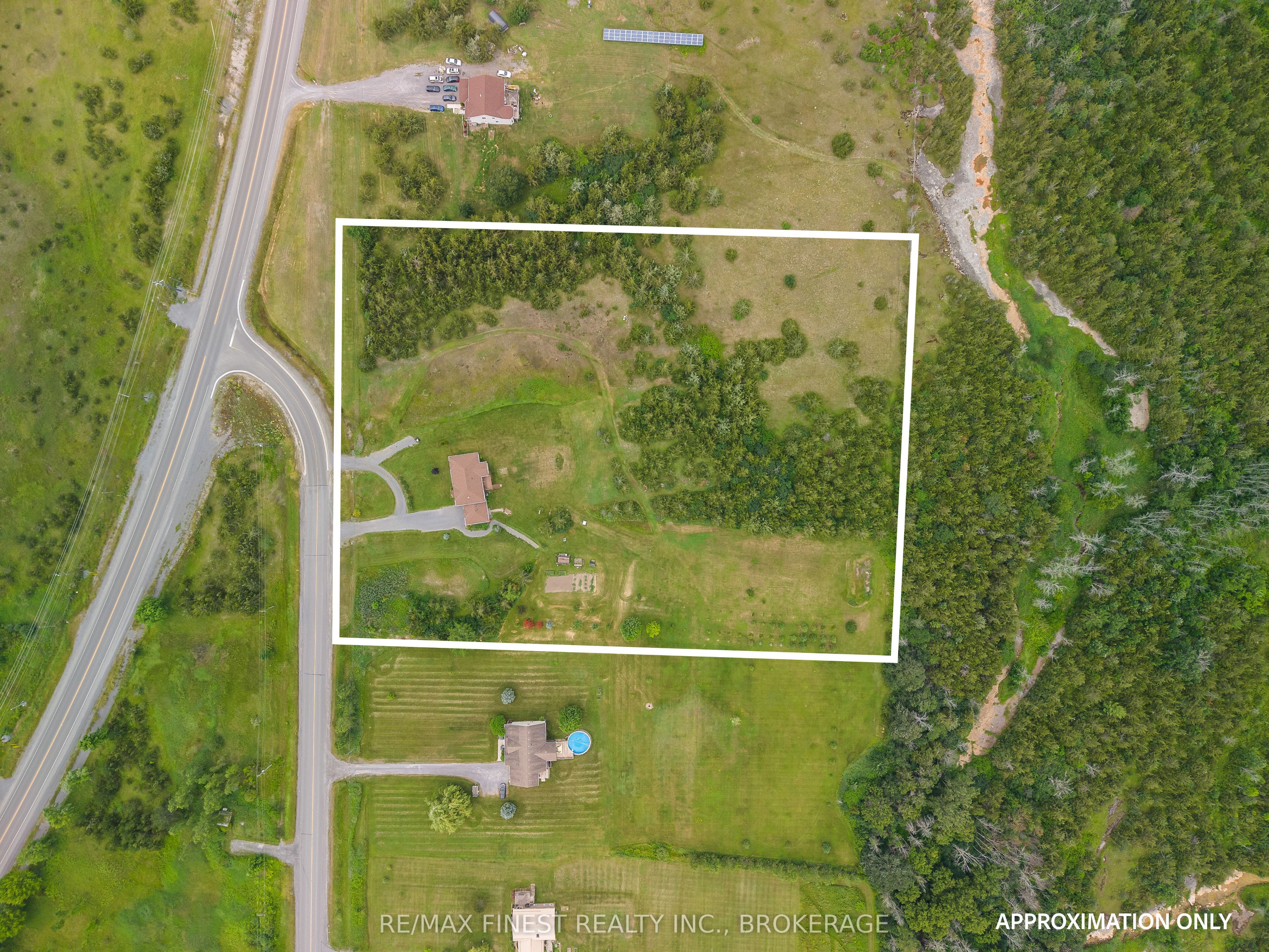 245 Pleasant Drive, Greater Napanee, ON K0K 2Z0 photo 4