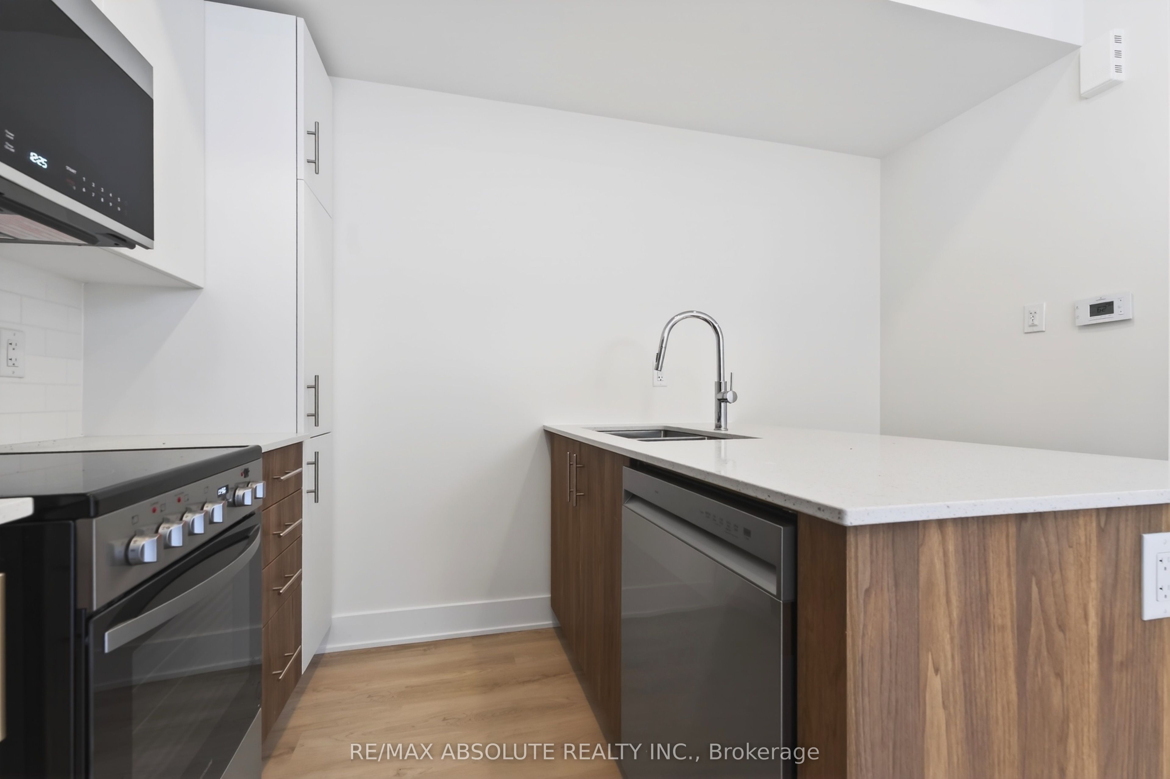 183 Columbus Avenue B, Overbrook - Castleheights and Area, ON K1K 1P7 photo 5