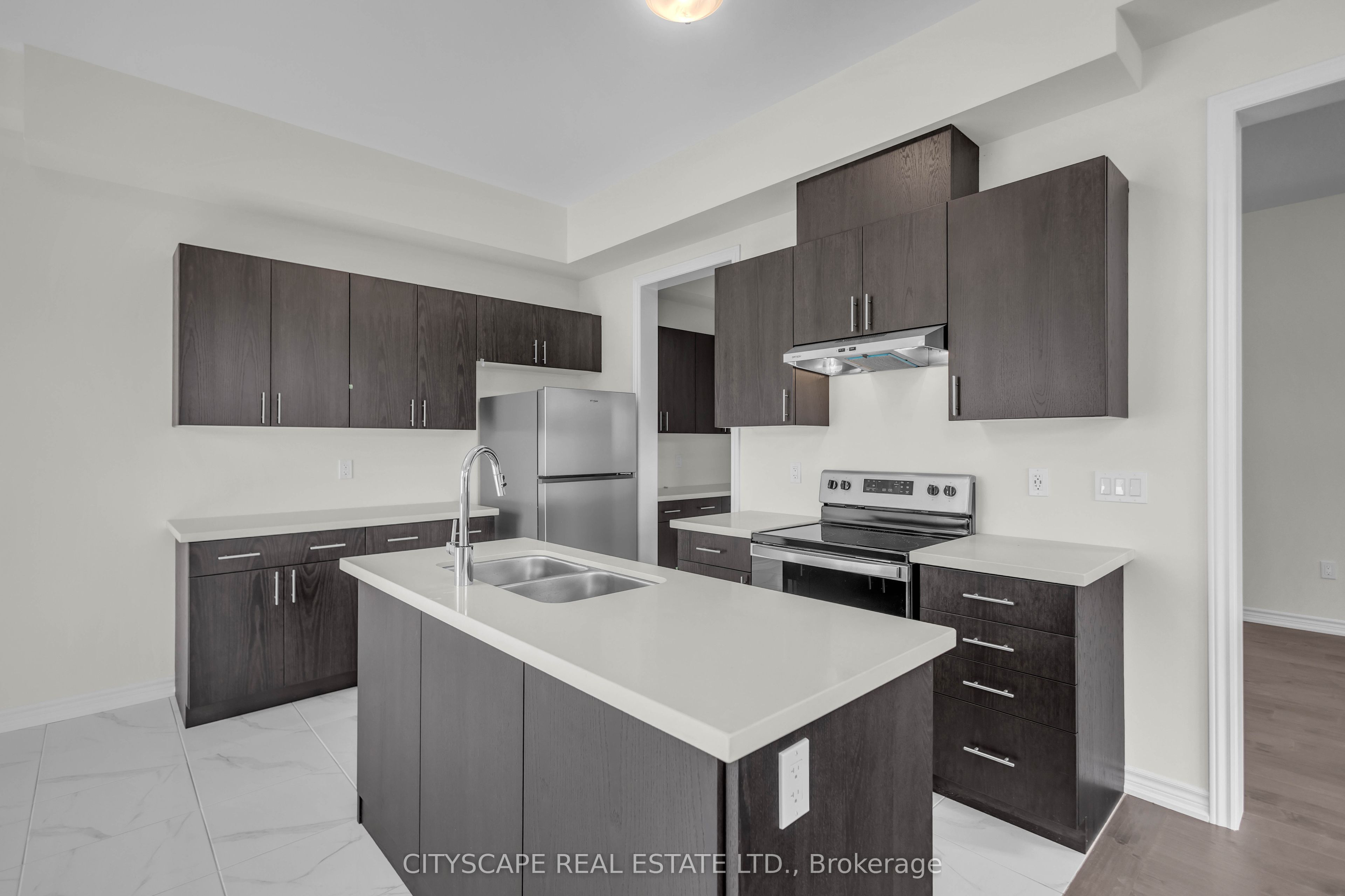 1 Southern Avenue, Brant, ON N3L 0R4 photo 2