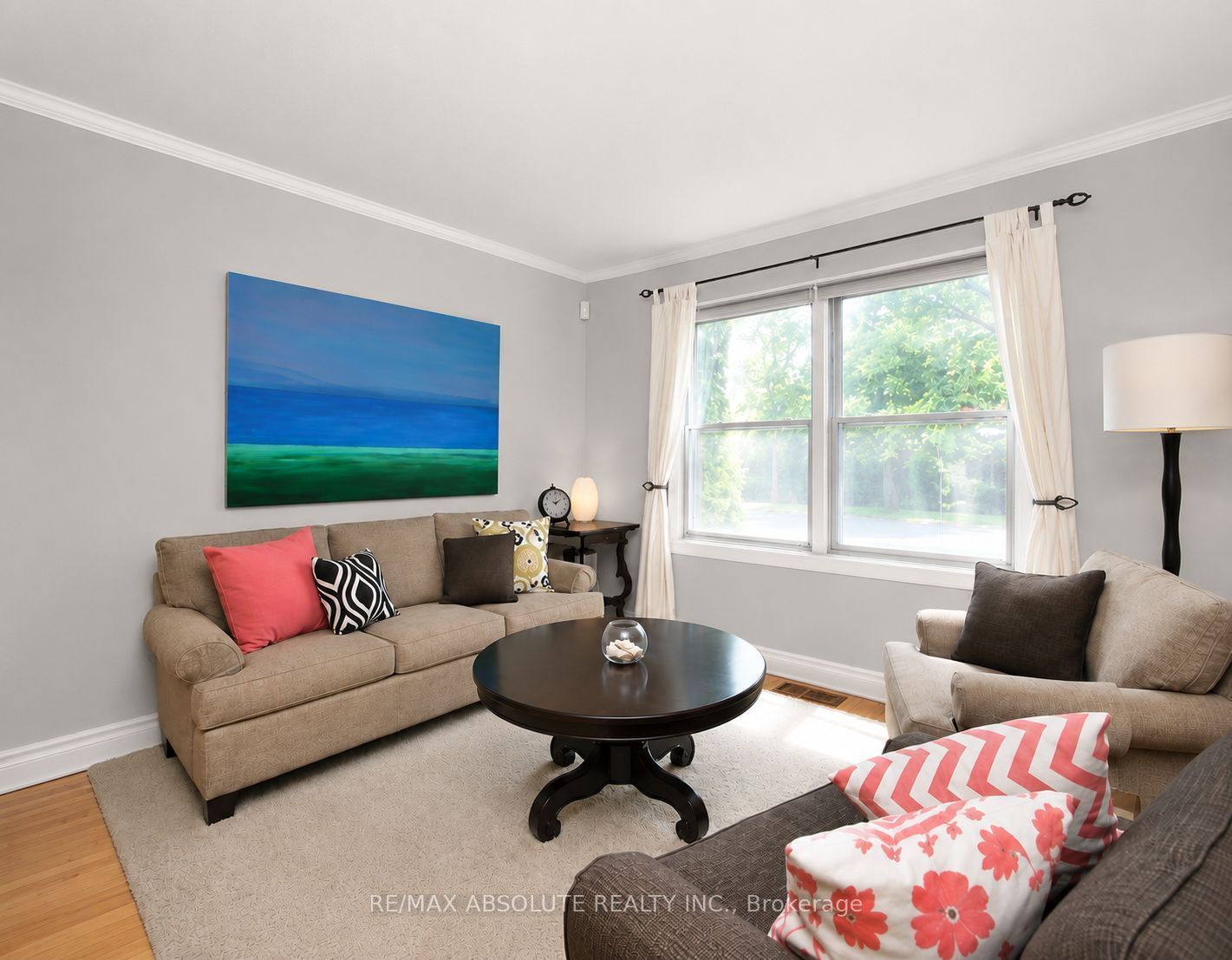 1 ARUNDEL Avenue, Manor Park - Cardinal Glen and Area, ON K1K 0B1 photo 4