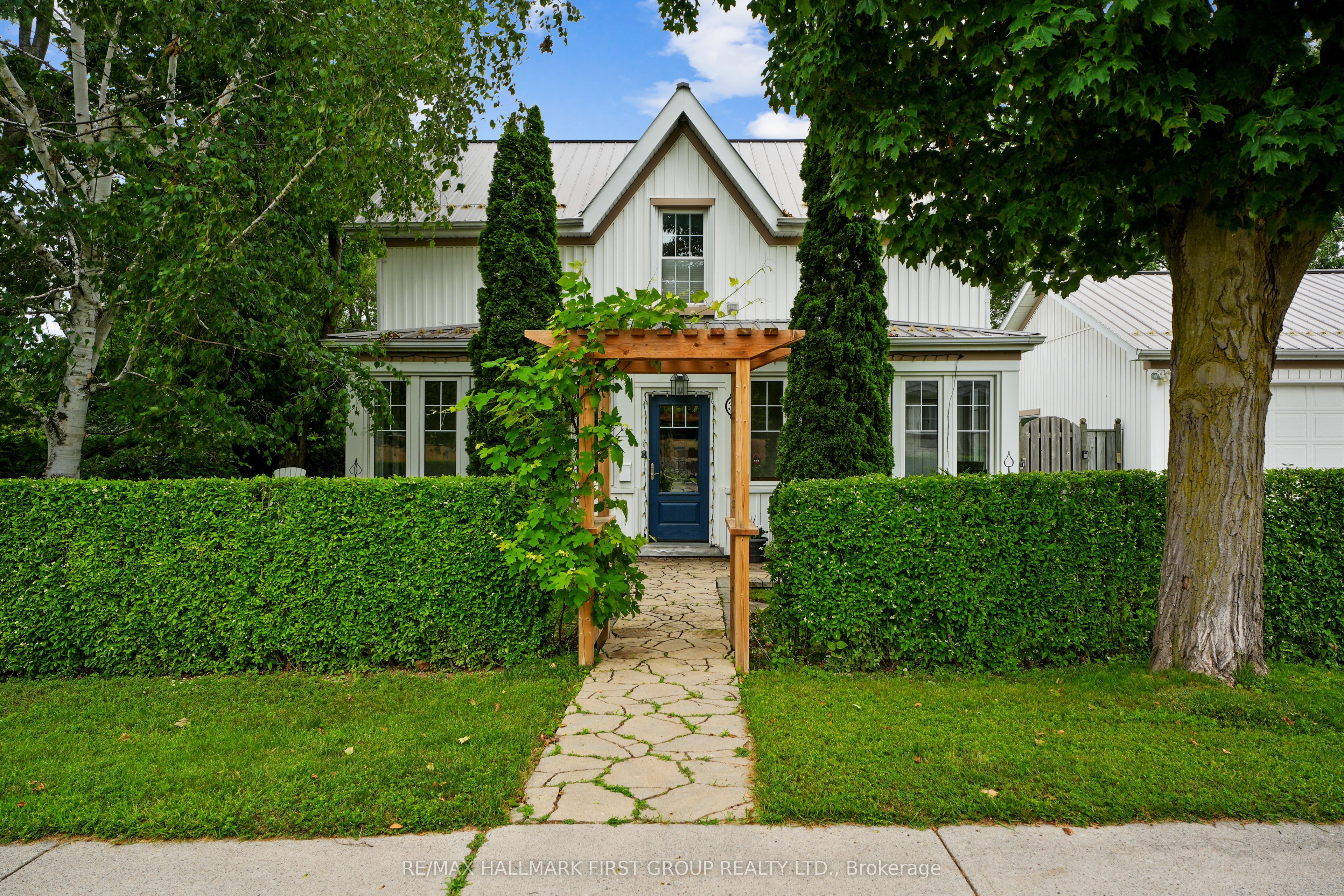 34 Croft Street, Port Hope, ON L1A 1Y9