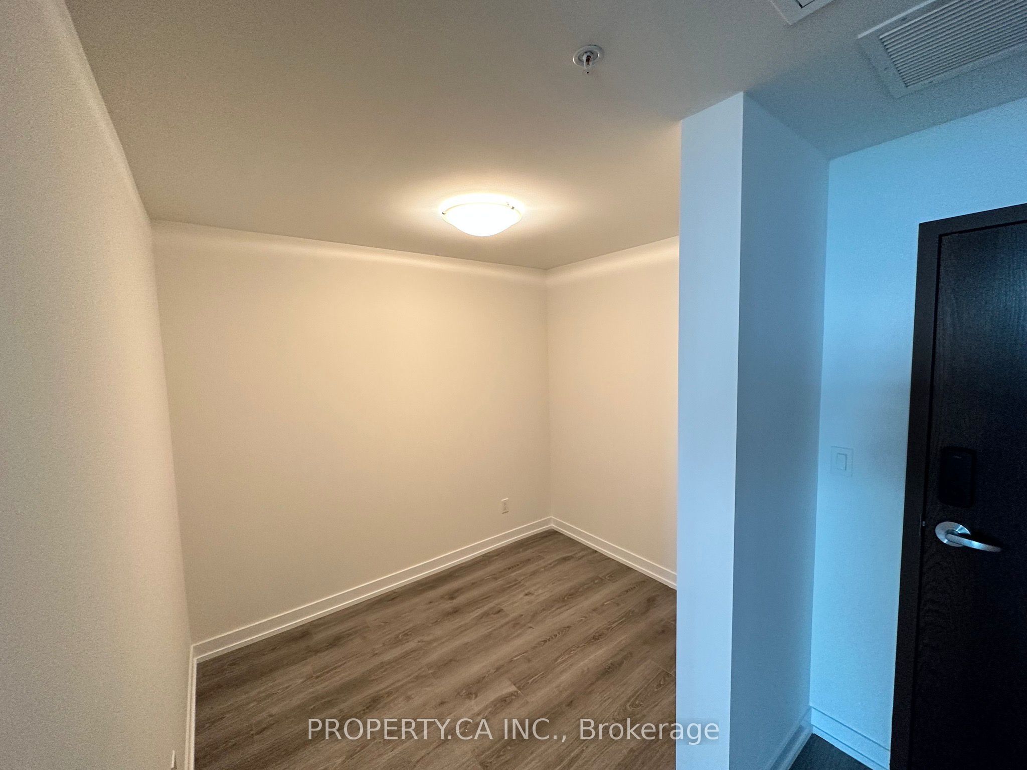 60 Frederick Street 3710, Kitchener, ON N2H 0C7 photo 5