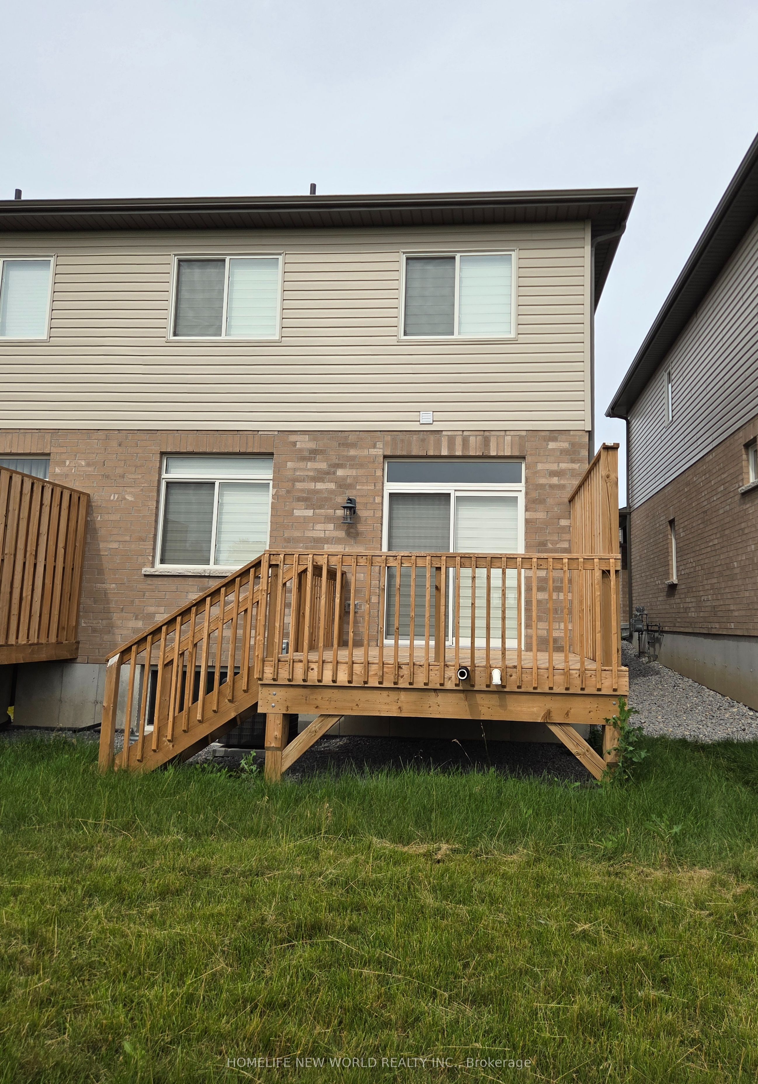 9 Otonabee Street, Belleville, ON K8N 0T3 photo 2
