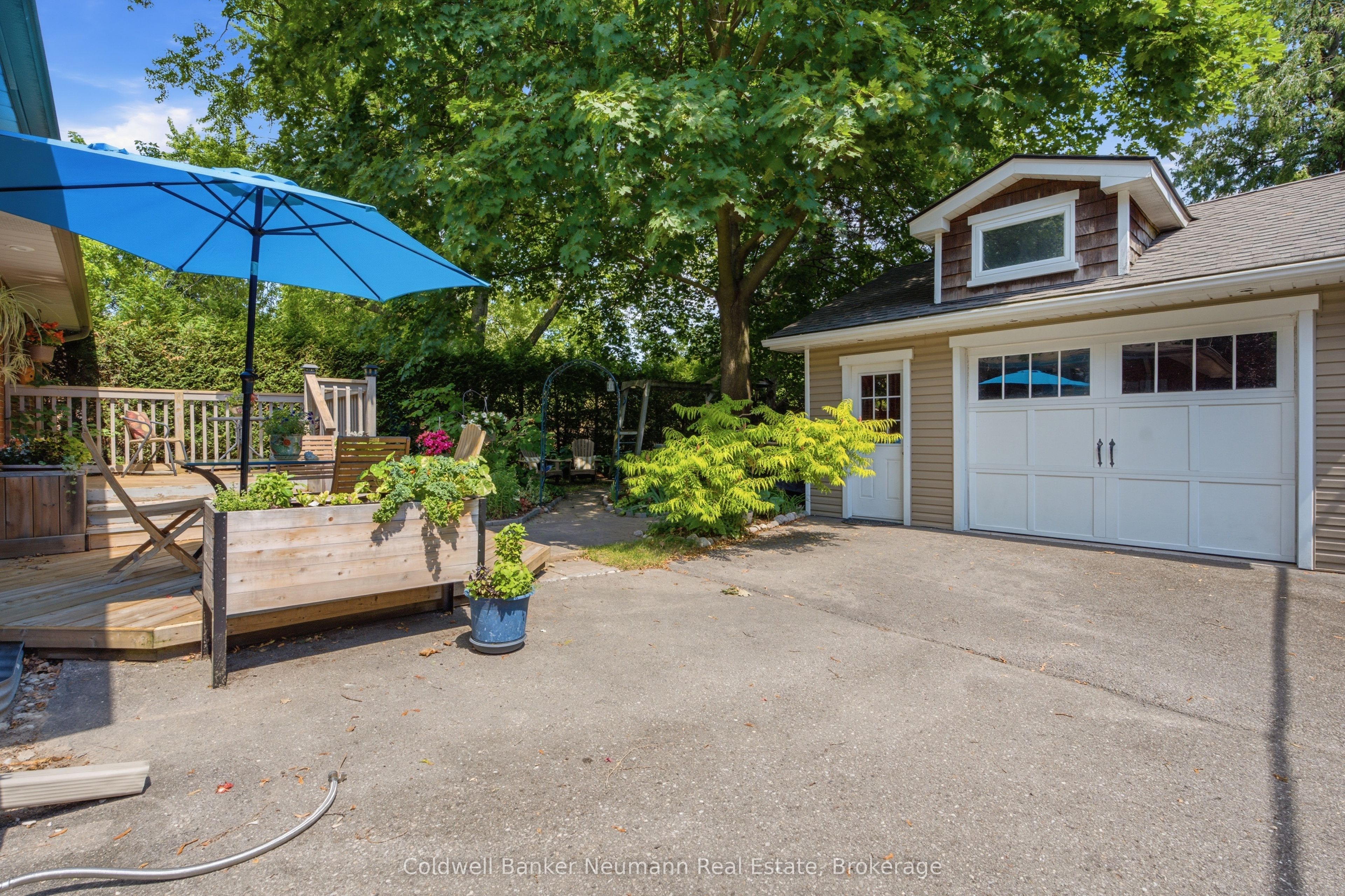 35 Gladstone Avenue, Guelph, ON N1E 1L8 photo 2