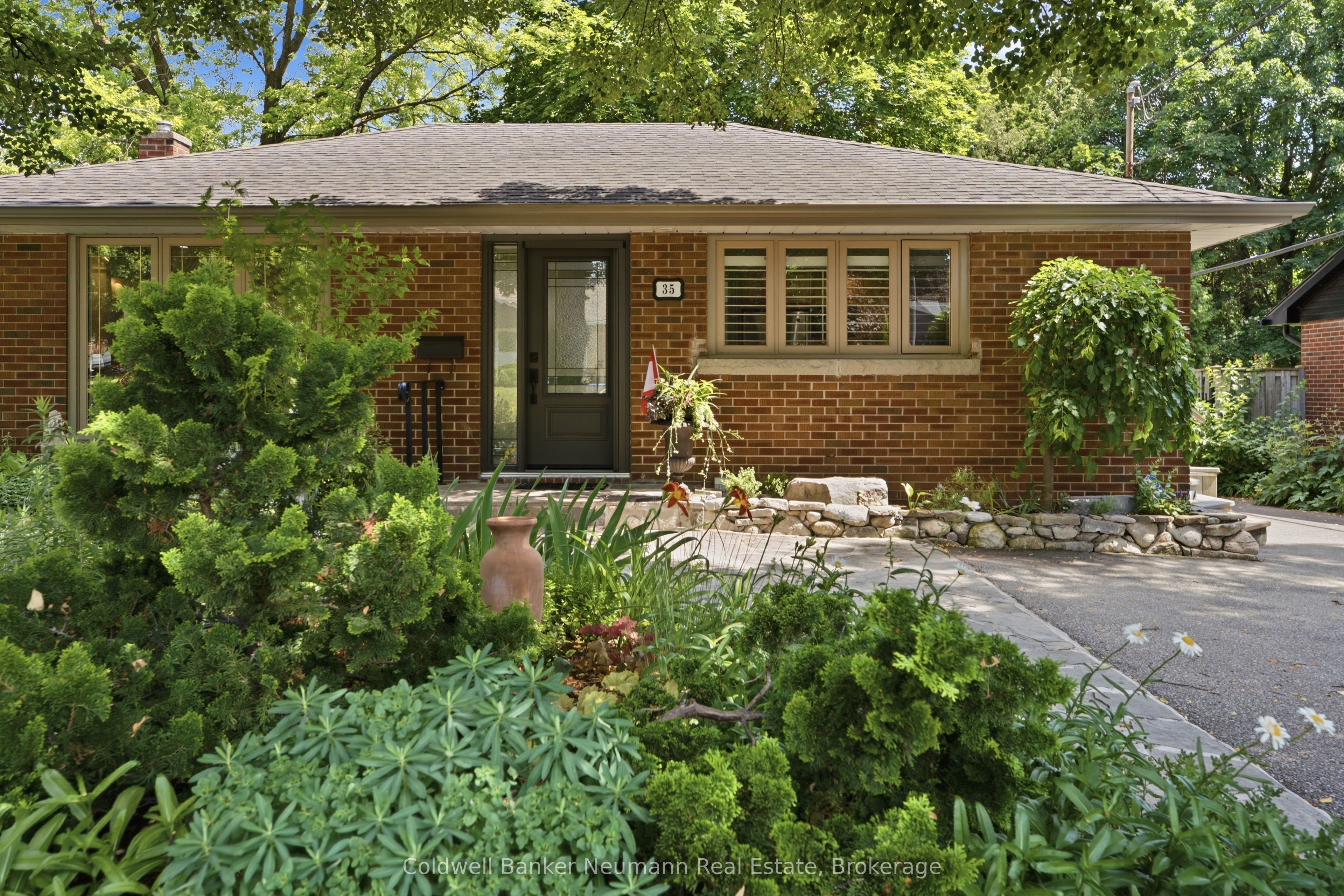35 Gladstone Avenue, Guelph, ON N1E 1L8 photo 5