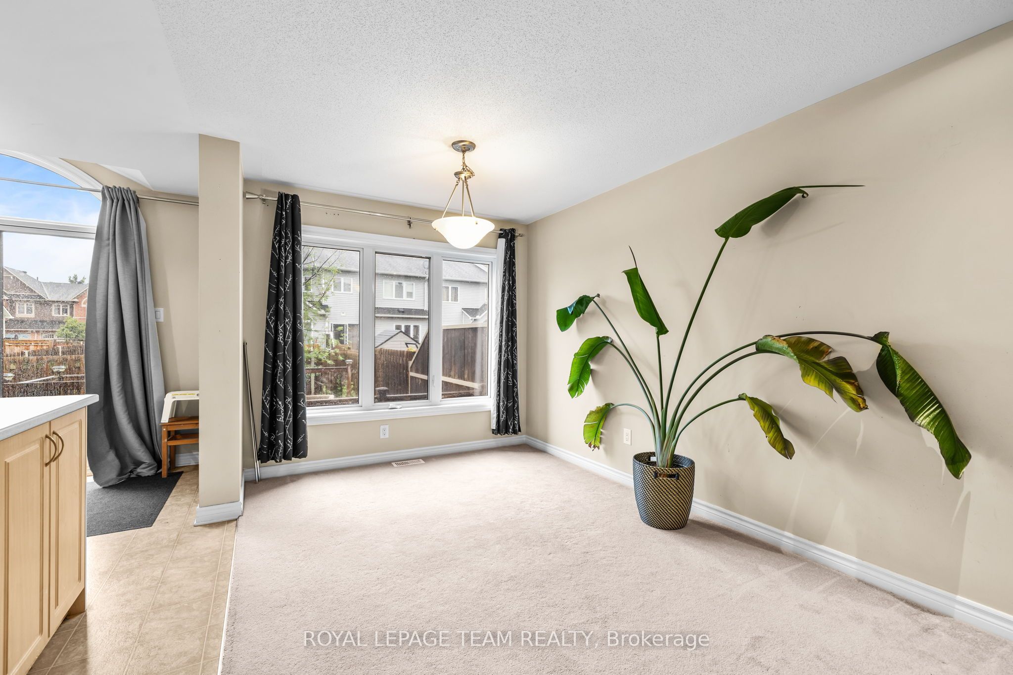 200 Gerry Lalonde Drive, Orleans - Cumberland and Area, ON K4A 0W6 photo 4