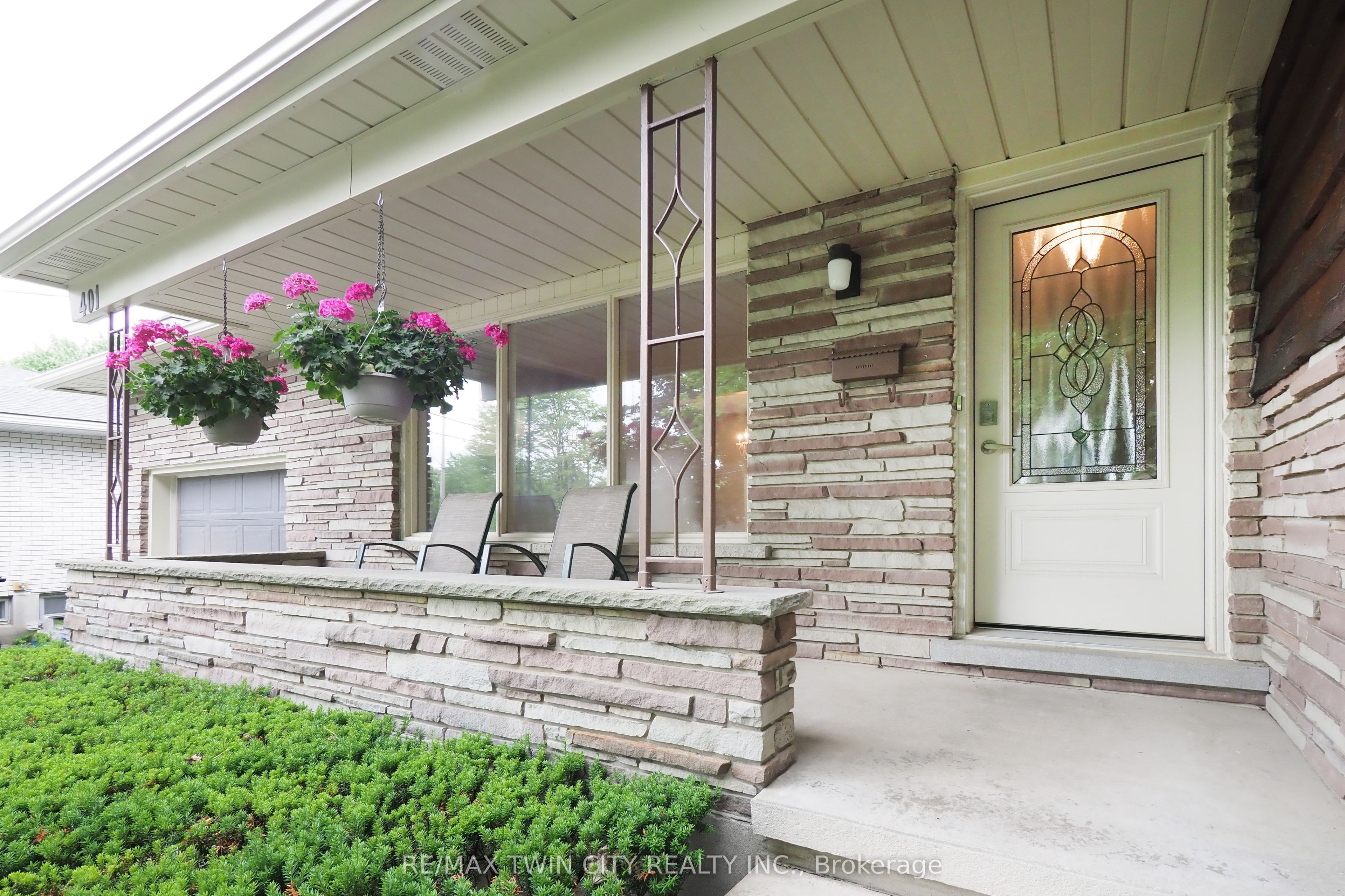 401 Forest Hill Drive, Kitchener, ON N2M 4H3 photo 4