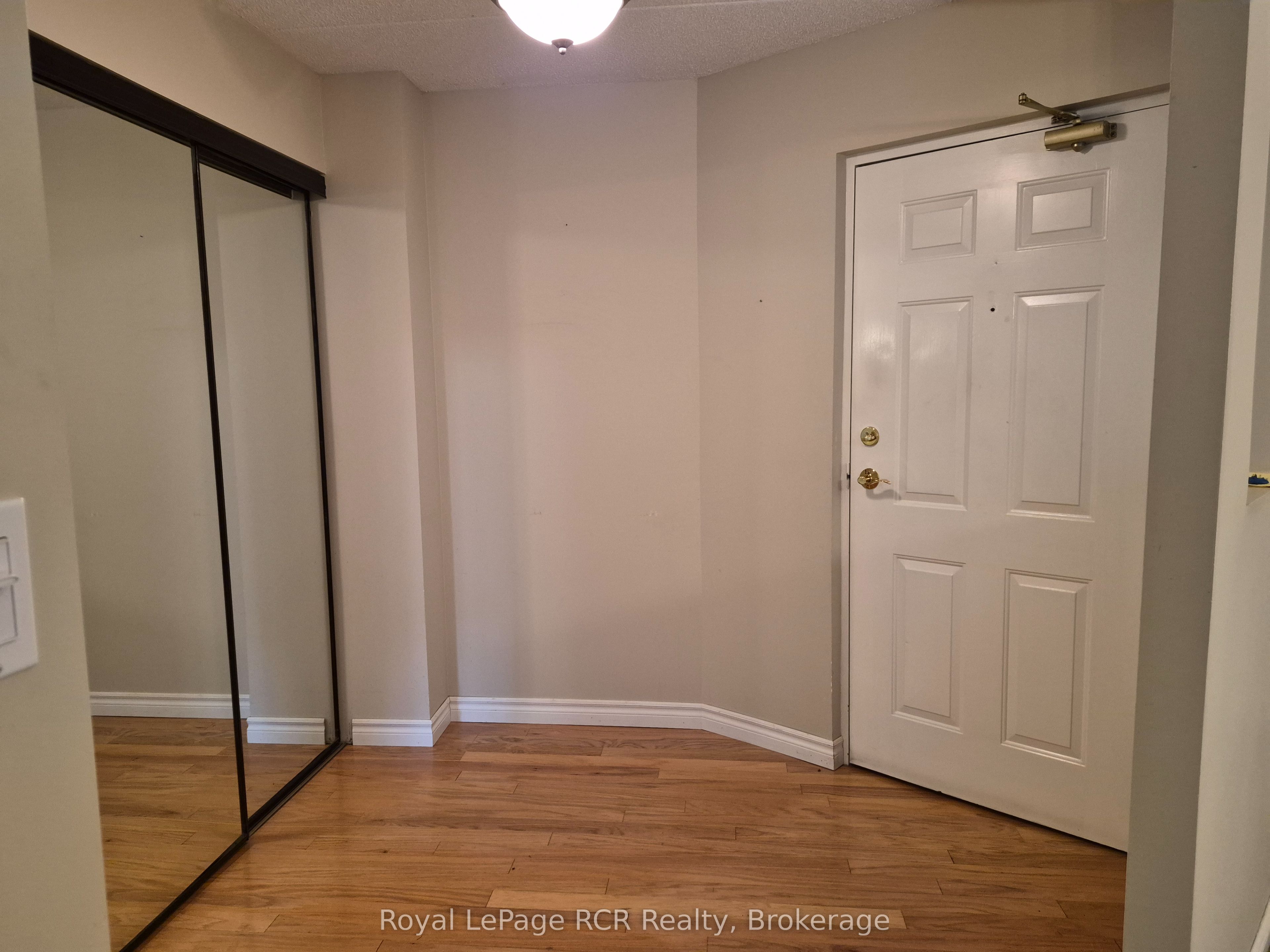 536 11th Avenue 102, Hanover, ON N4N 2S4 photo 5
