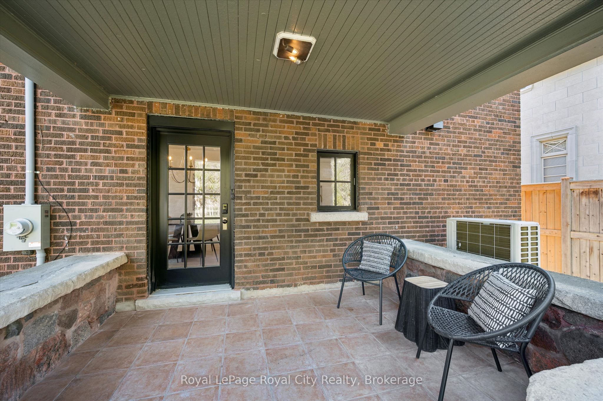 87 University Avenue W, Guelph, ON N1G 1P1 photo 4