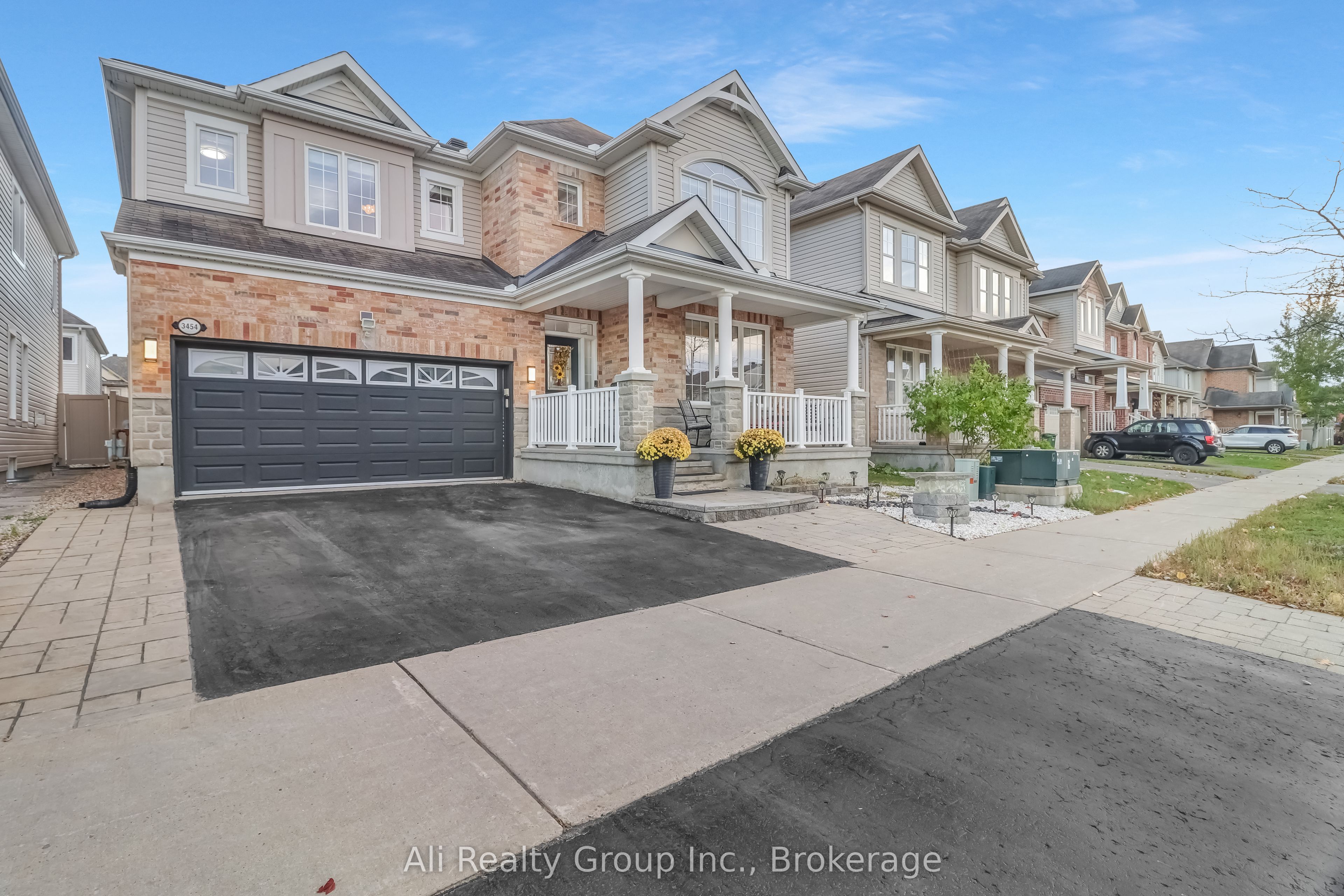 3454 River Run Avenue, Barrhaven, ON K2J 0R8 photo 2