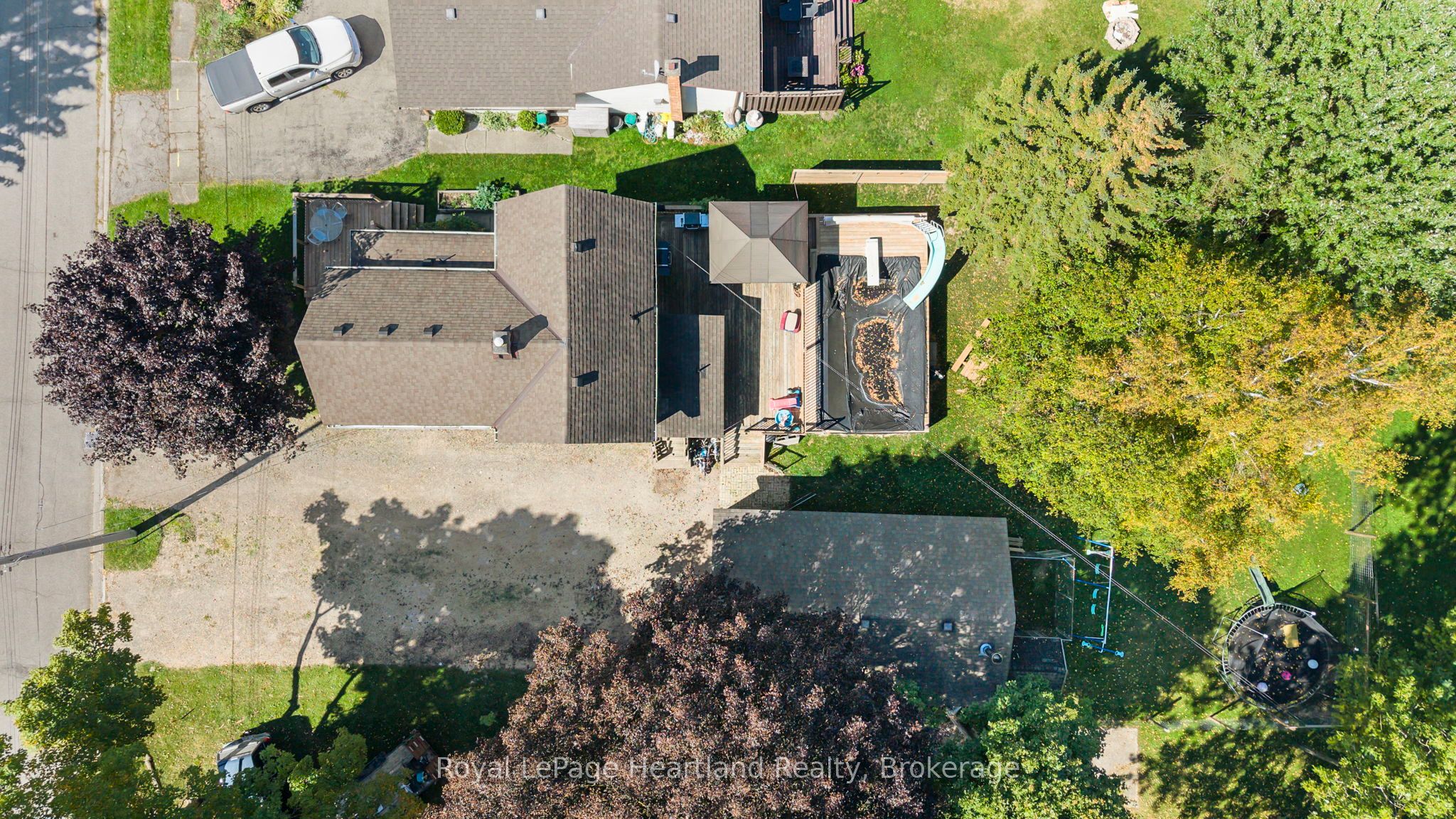 555 RAGLAN Street, Minto, ON N0G 2P0
