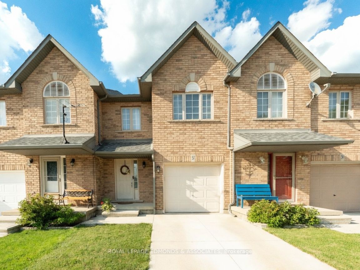 565 Rymal Road E 37, Hamilton, ON L8W 3Y3