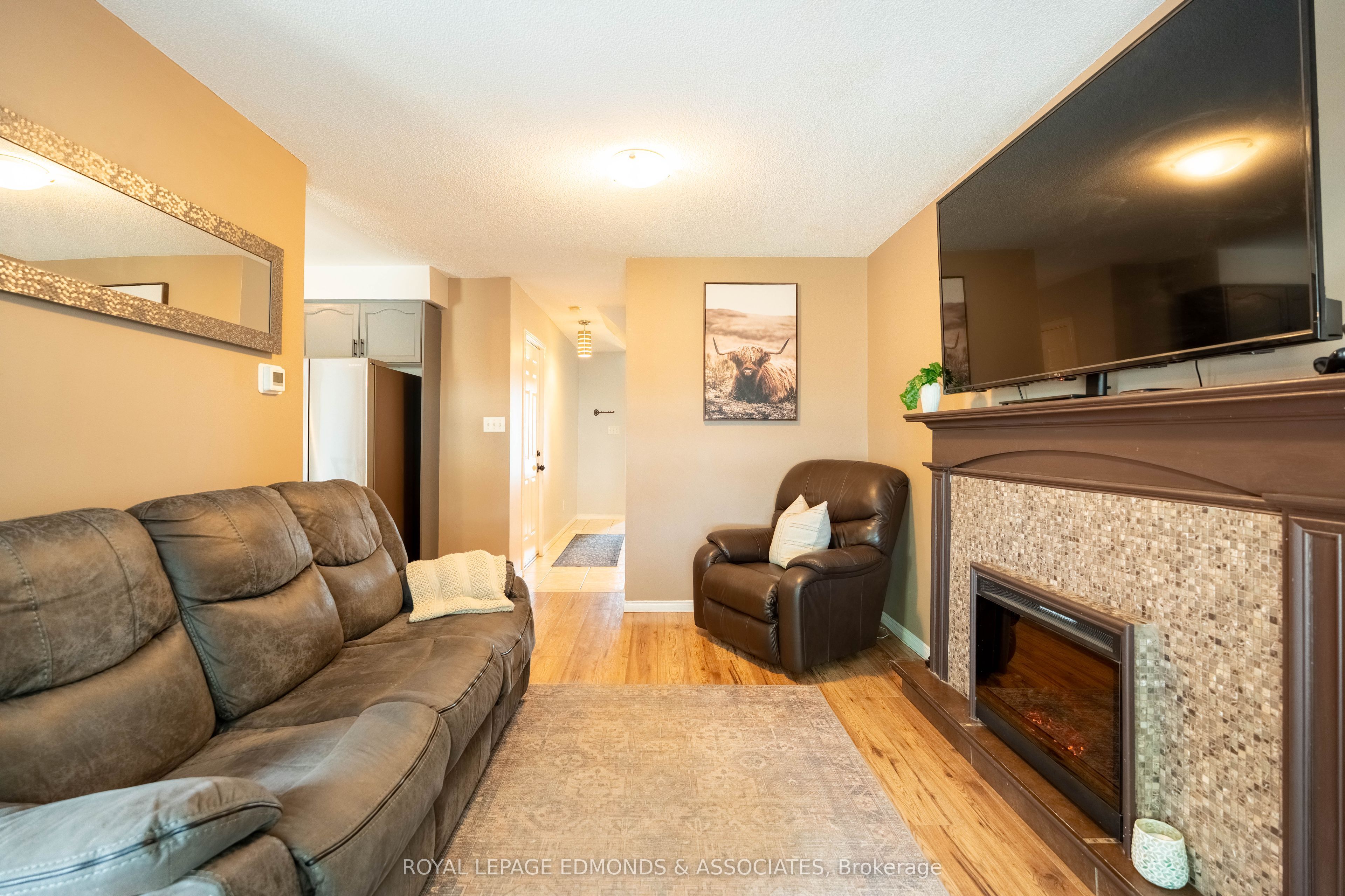 565 Rymal Road E 37, Hamilton, ON L8W 3Y3 photo 4