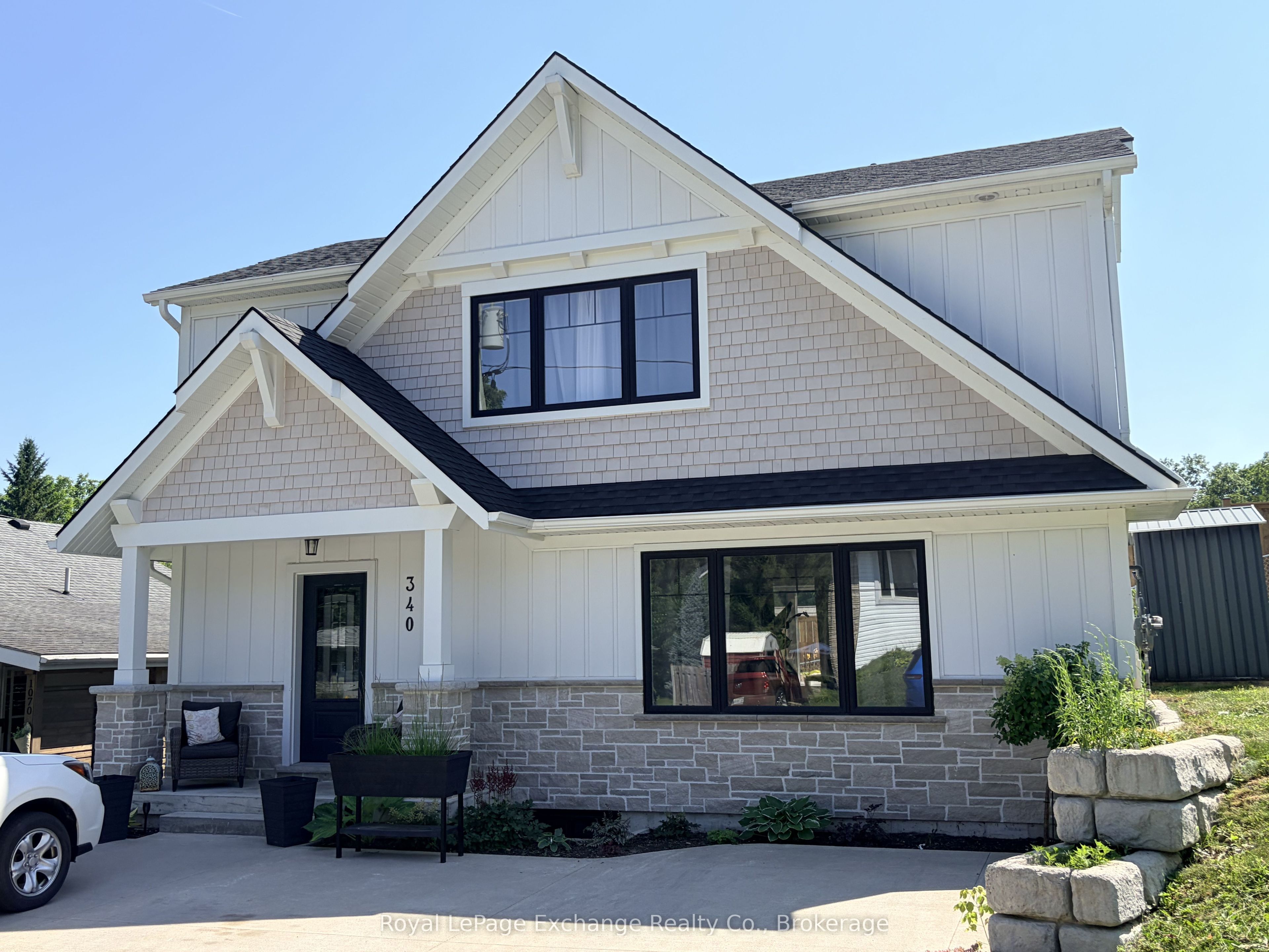 340A NELSON Street, Kincardine, ON N2Z 1X7 photo 2