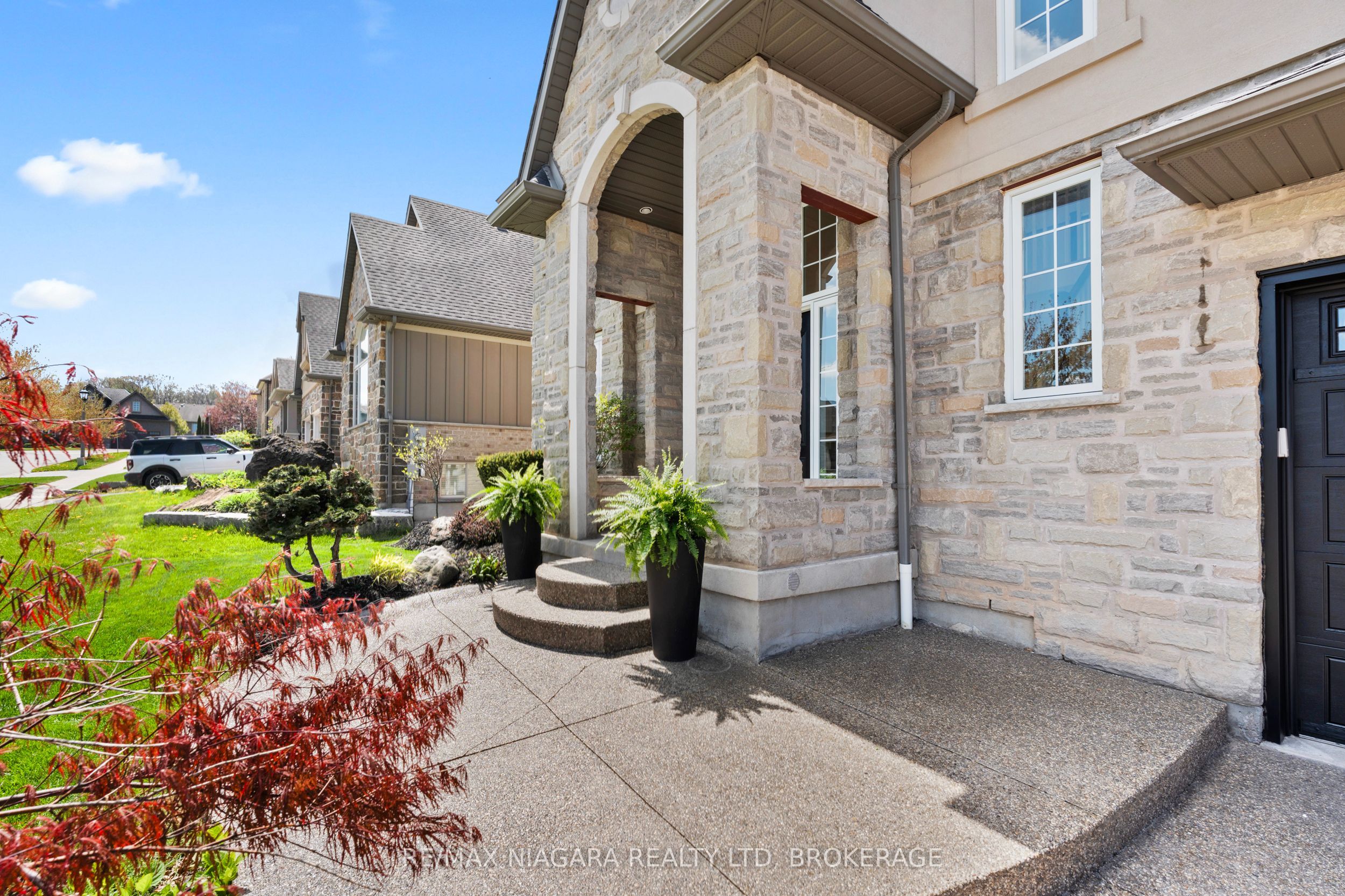 24 Red Haven Drive, Niagara-on-the-Lake, ON L0S 1P0 photo 5