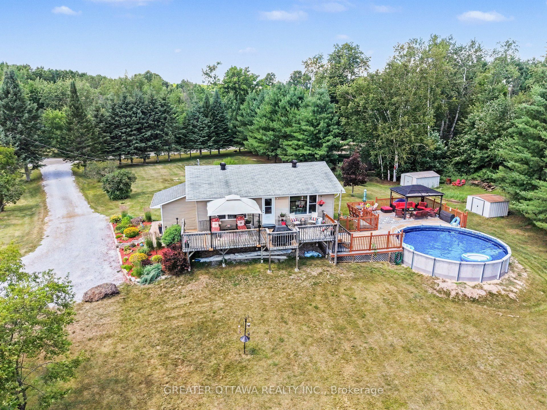 173 Janet Drive, Lanark Highlands, ON K0A 1P0 photo 2
