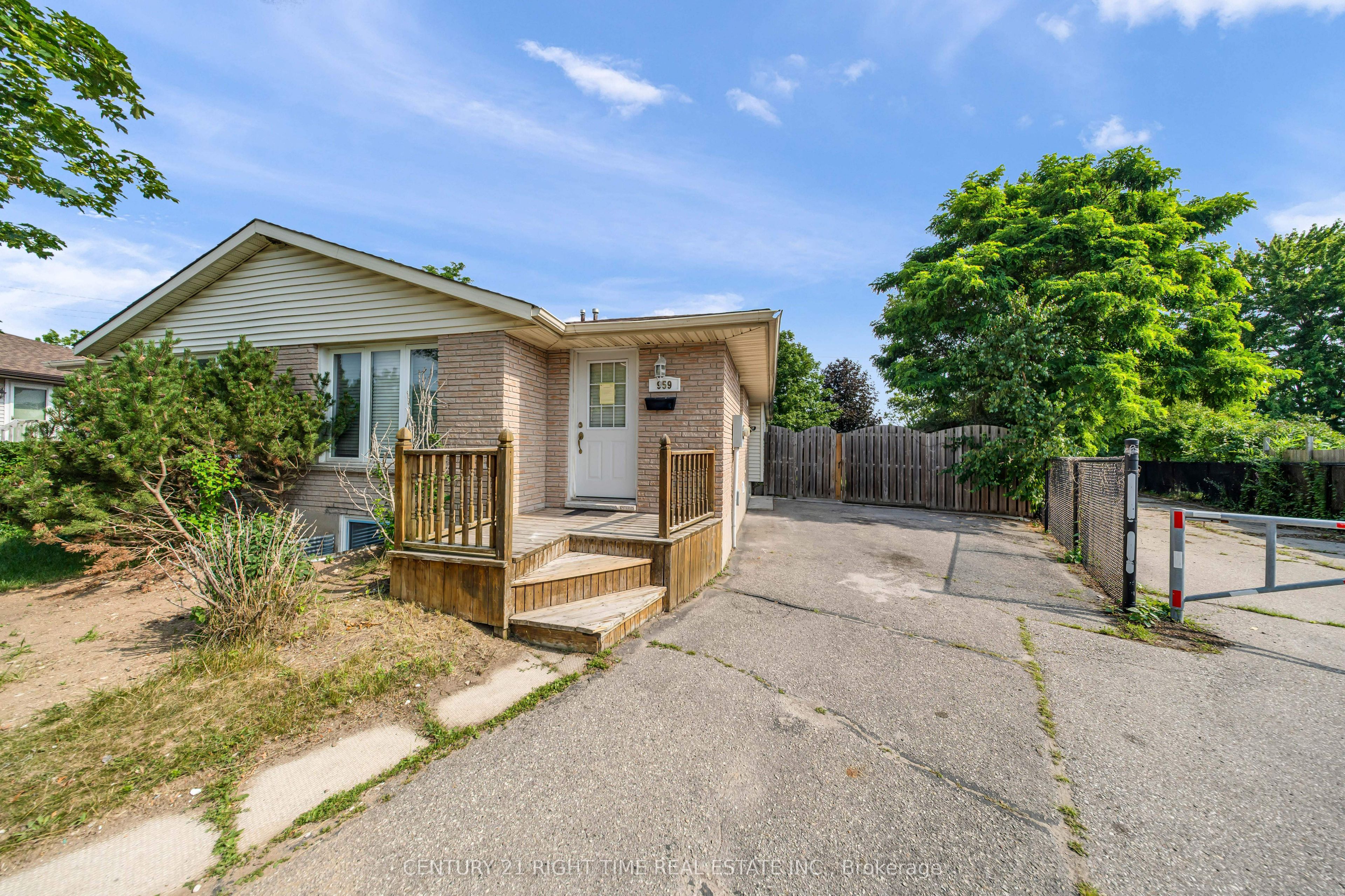 959 Langs Circle, Cambridge, ON N3H 5E6