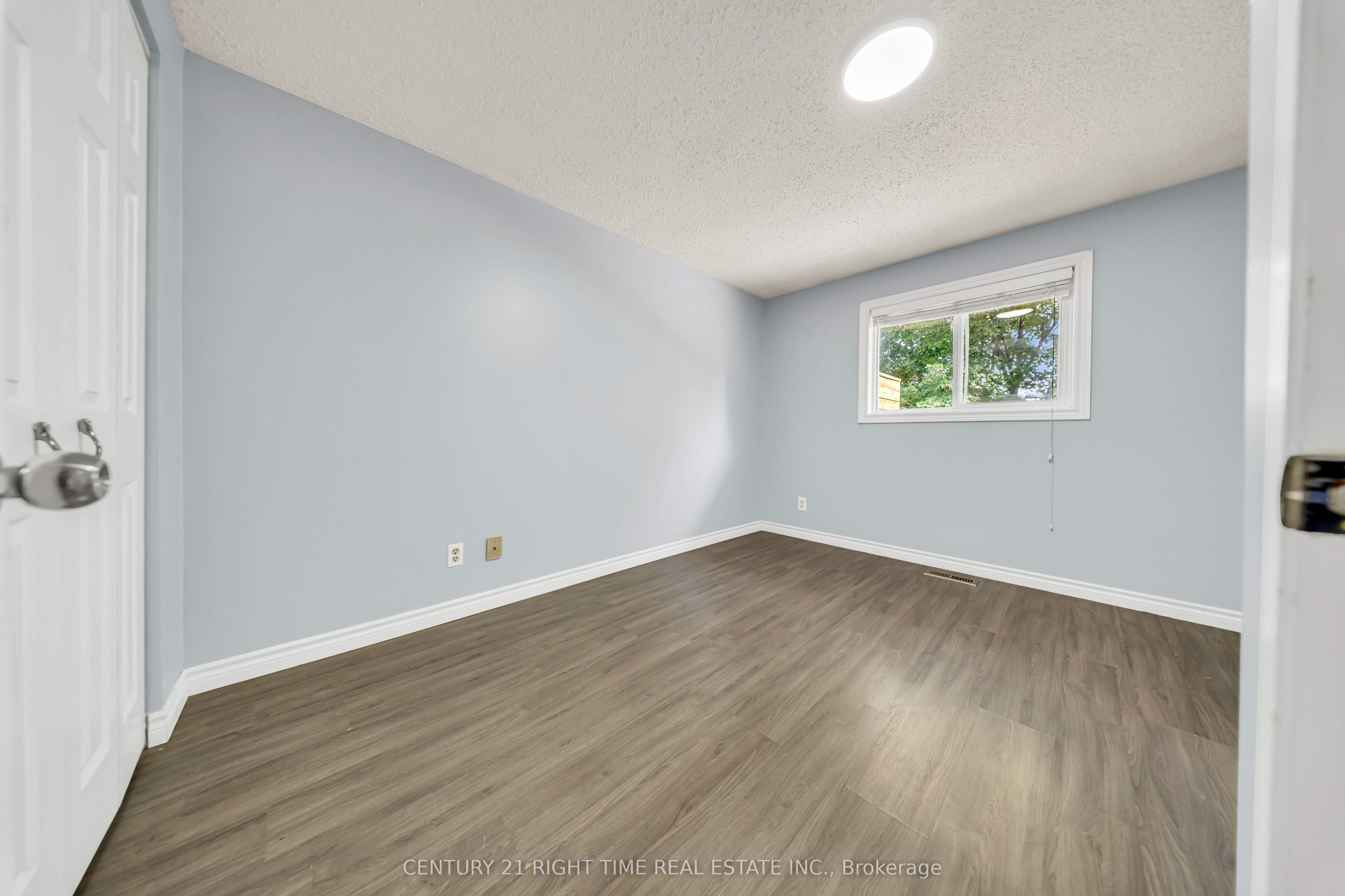 959 Langs Circle, Cambridge, ON N3H 5E6 photo 2