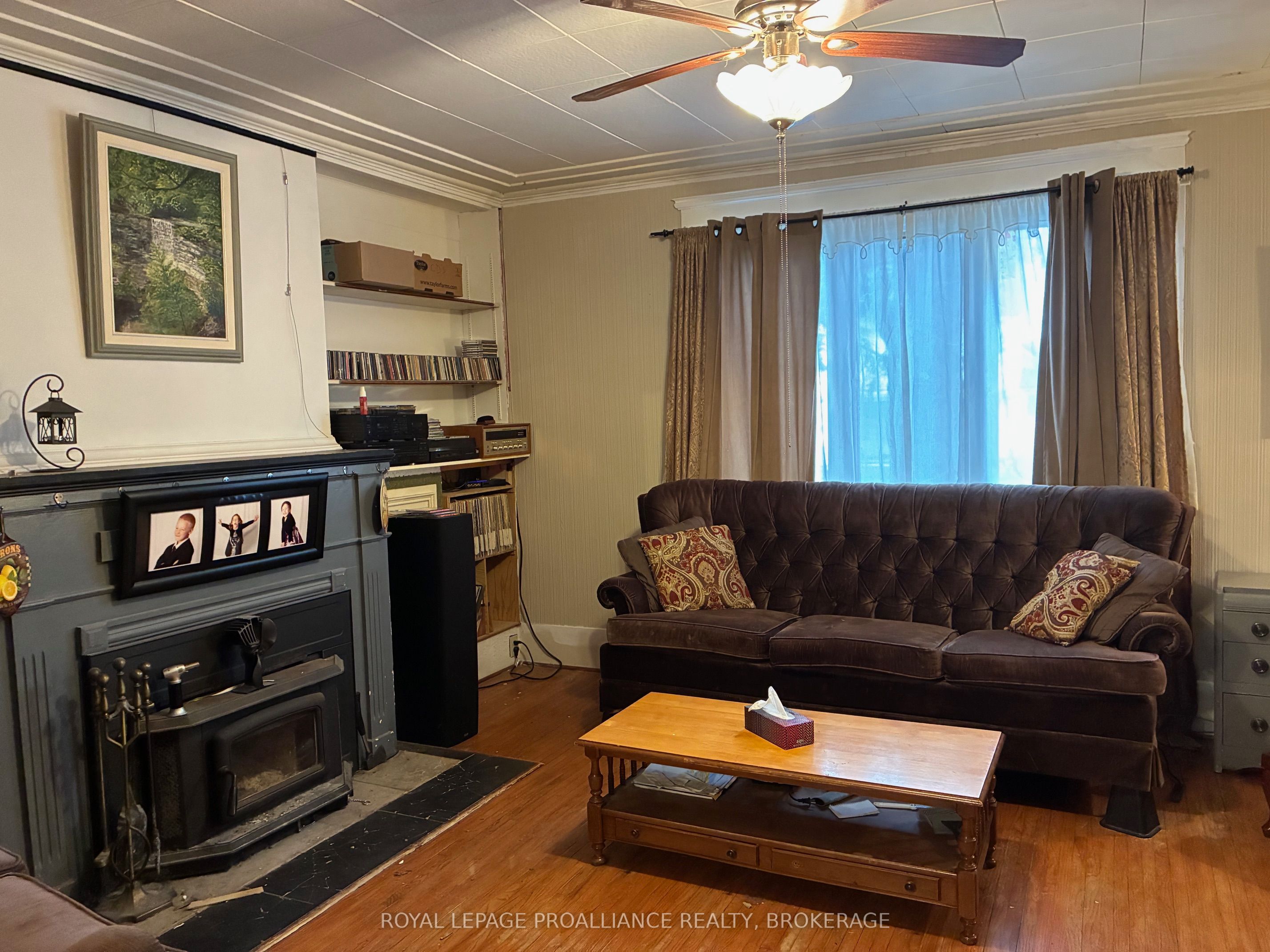 255 First Street, Gananoque, ON K7G 2J3 photo 4