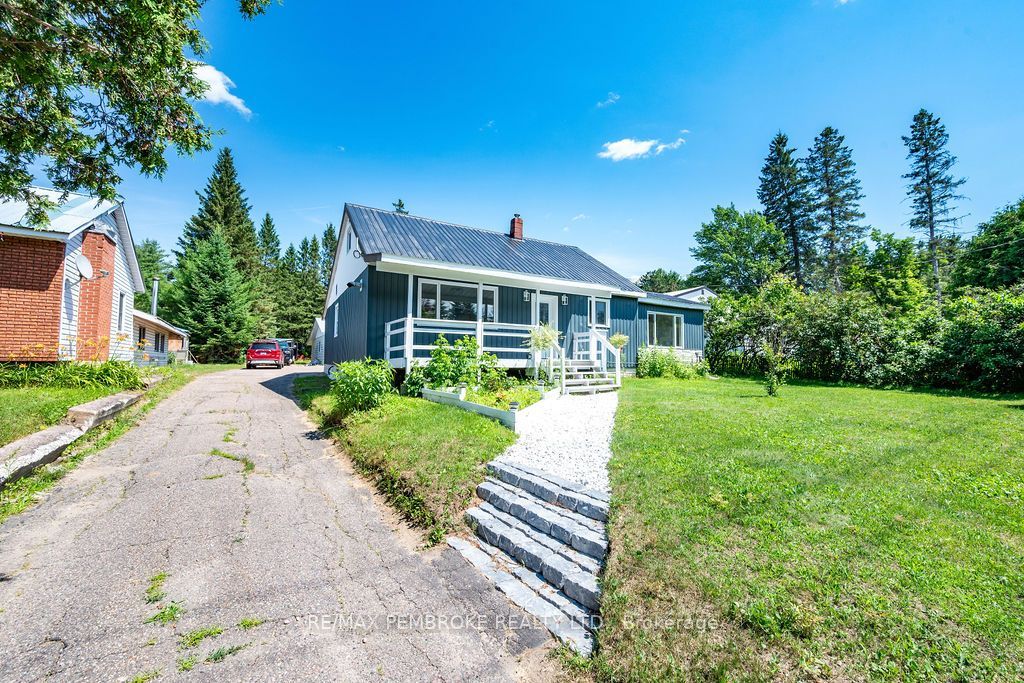 32560 Highway Highway, Laurentian Hills, ON K0J 1P0 photo 4