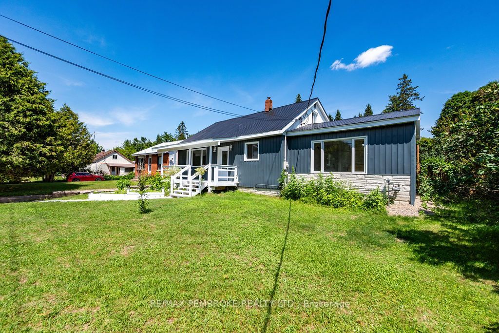 32560 Highway Highway, Laurentian Hills, ON K0J 1P0 photo 5