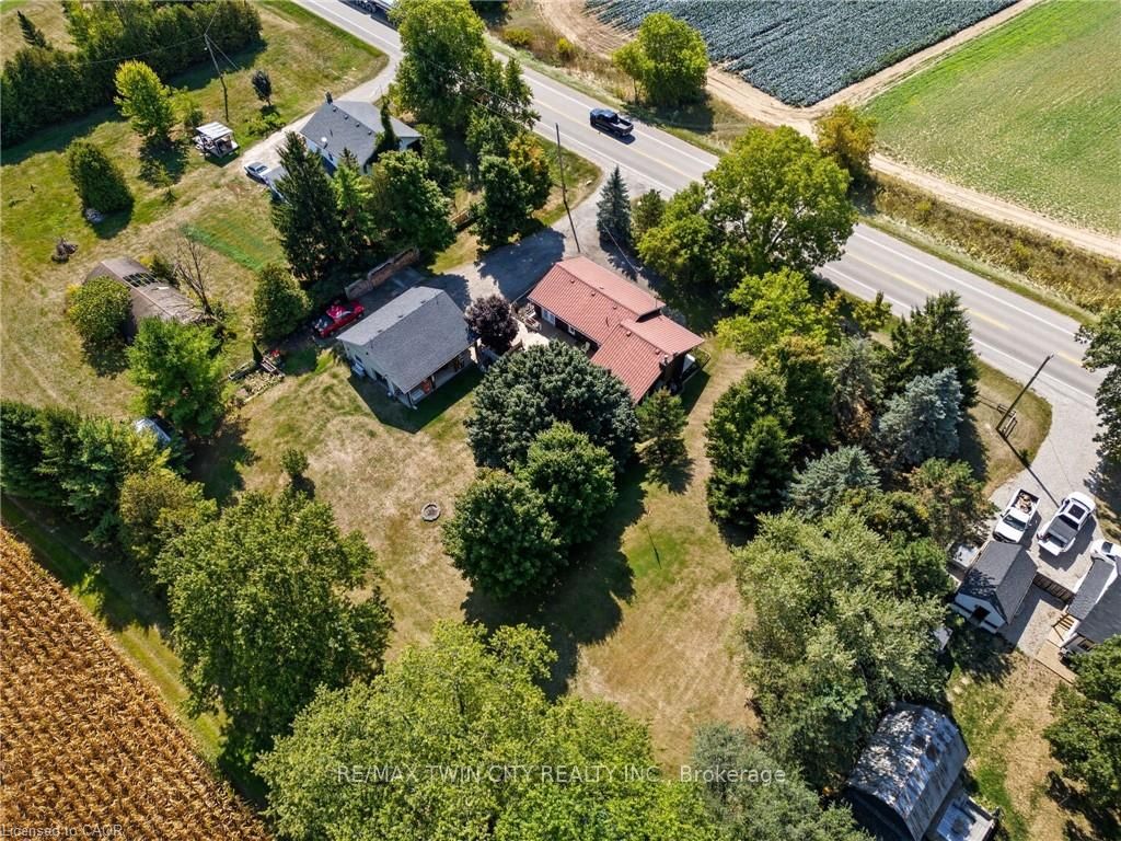 394 Bishopsgate Road, Brant, ON N3R 0B8