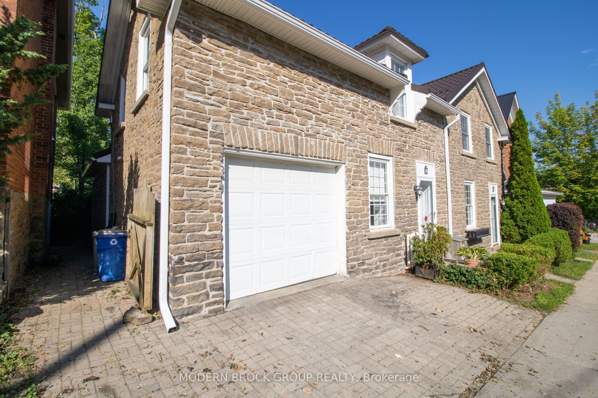17/19 Ormond Street, Brockville, ON K6V 2K2 photo 5
