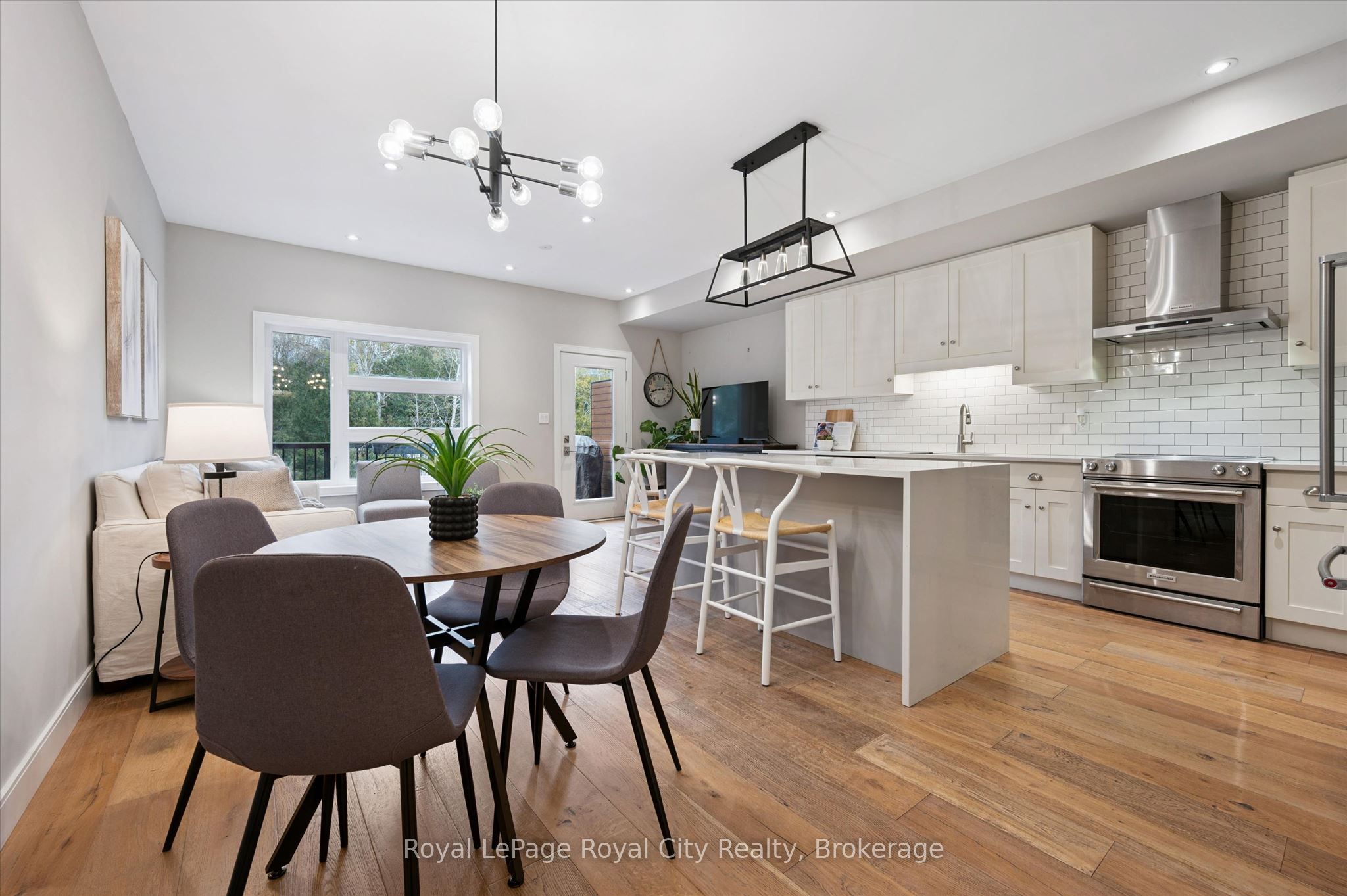 60 Arkell Road 83, Guelph, ON N1L 0N8