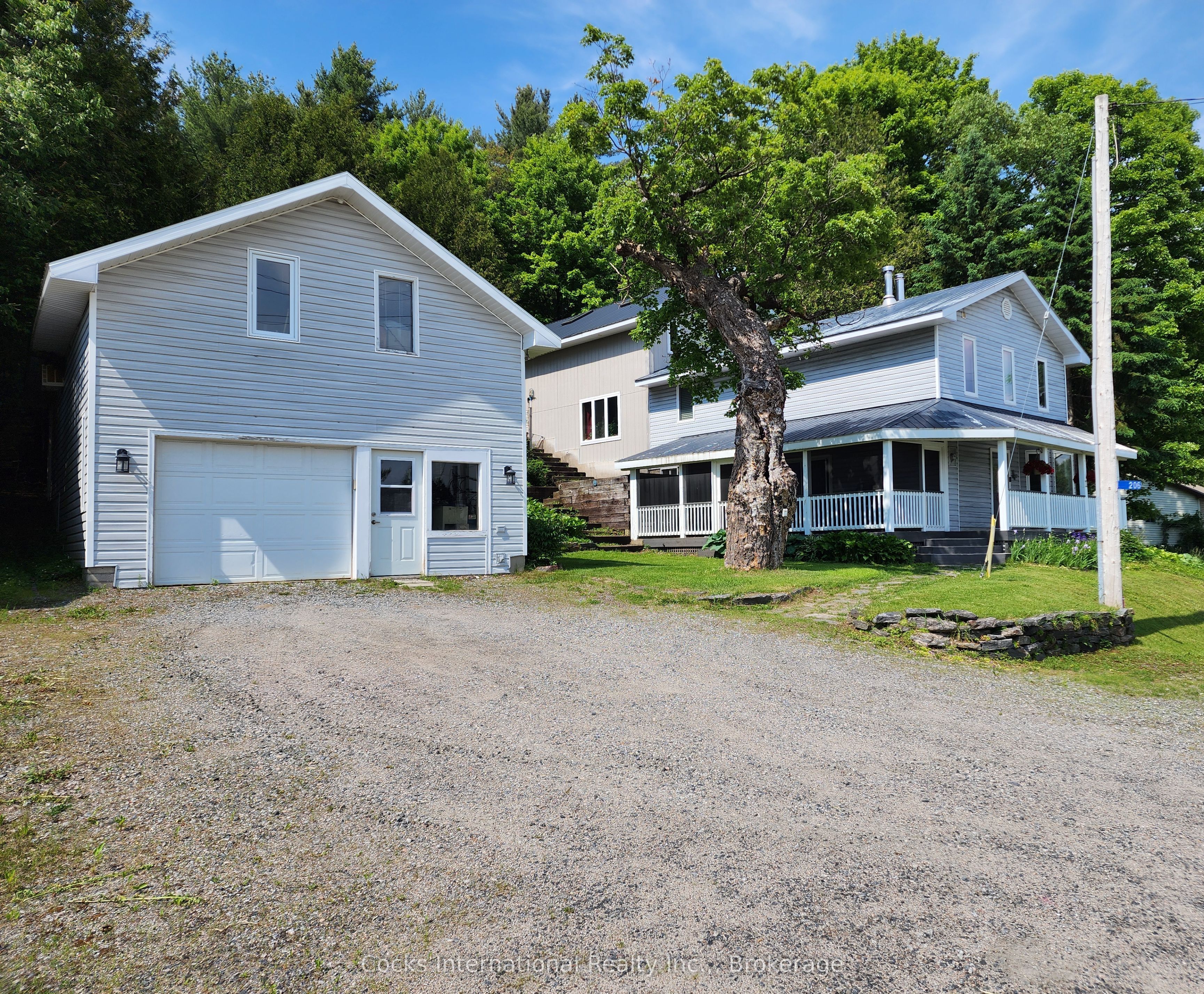 206 ON-141 Highway, Huntsville, ON P0B 1M0 photo 2