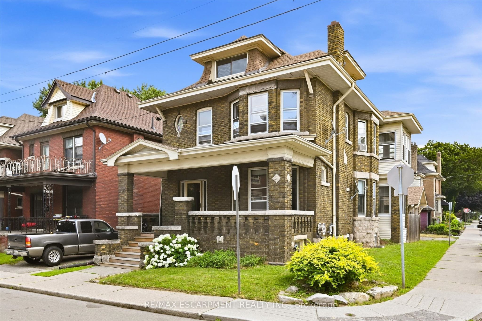 81 Carrick Avenue, Hamilton, ON L8M 2W4 photo 2