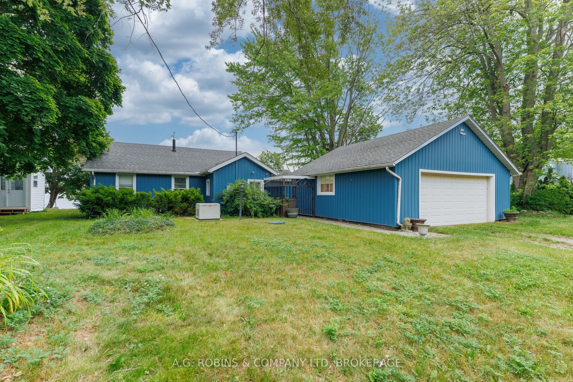 11251 HARBOURVIEW Road, Wainfleet, ON L0S 1V0 photo 2