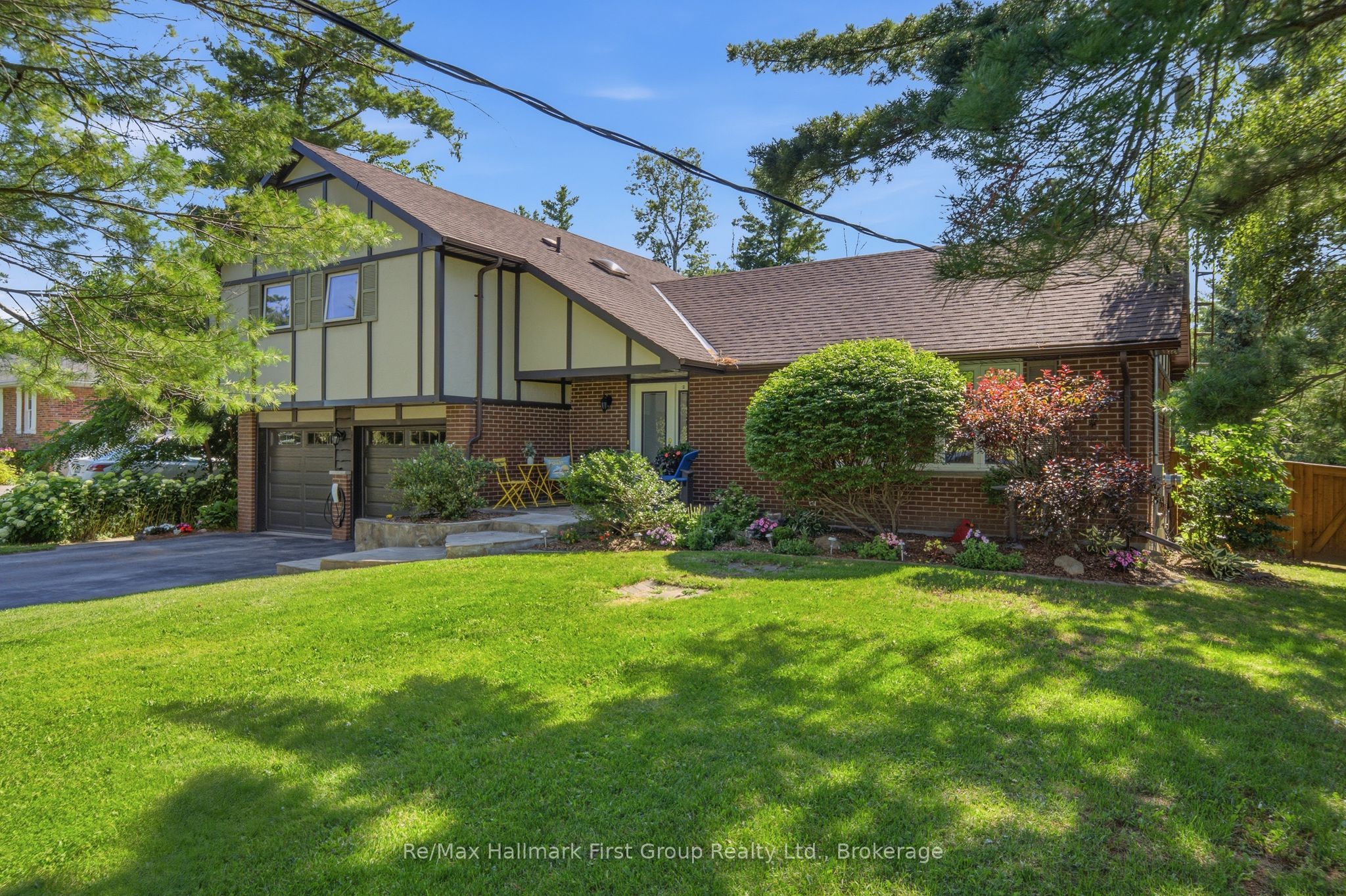2772 Division Street N, Hamilton Township, ON K9A 4J7