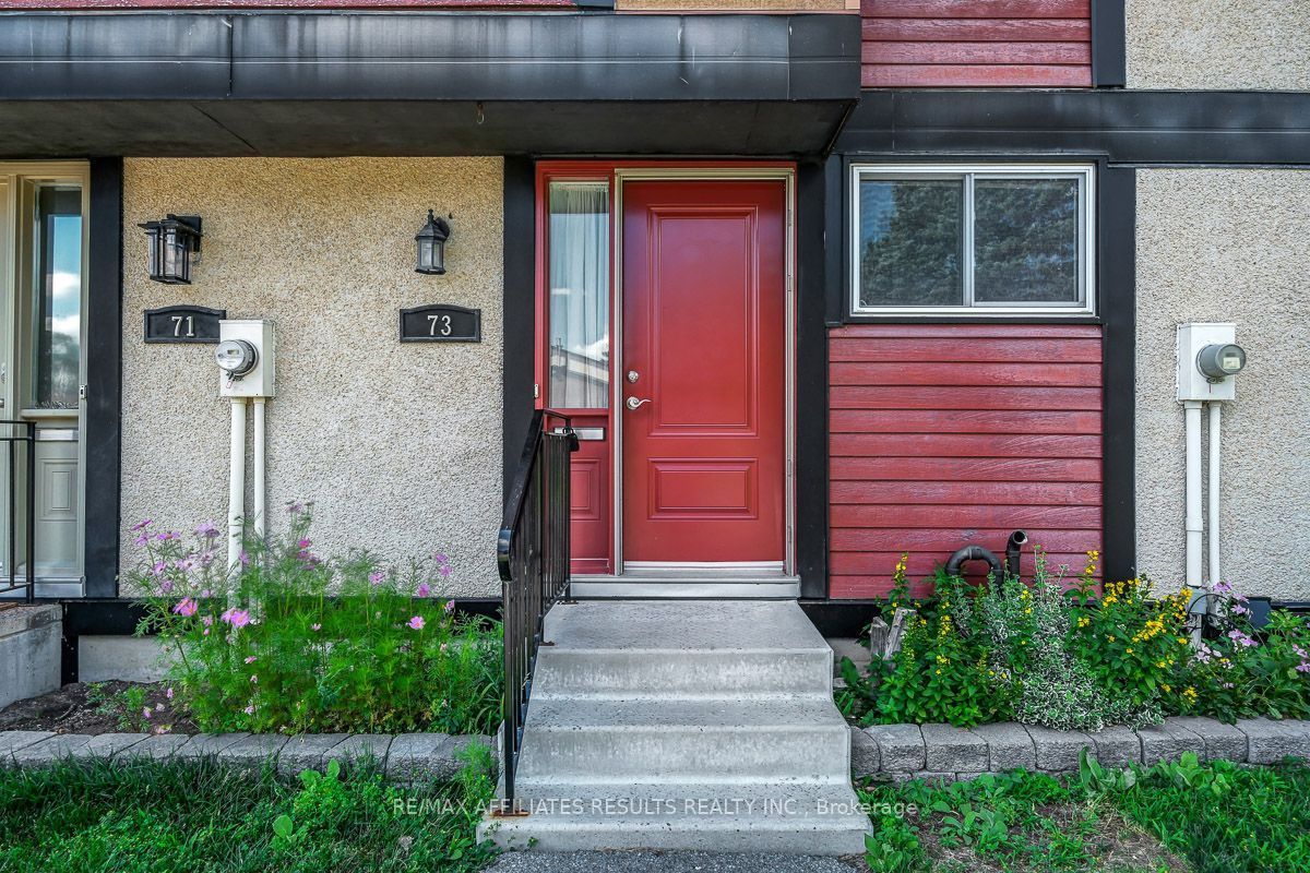 73 McClintock Way 94, Kanata, ON K2L 2A3 photo 2