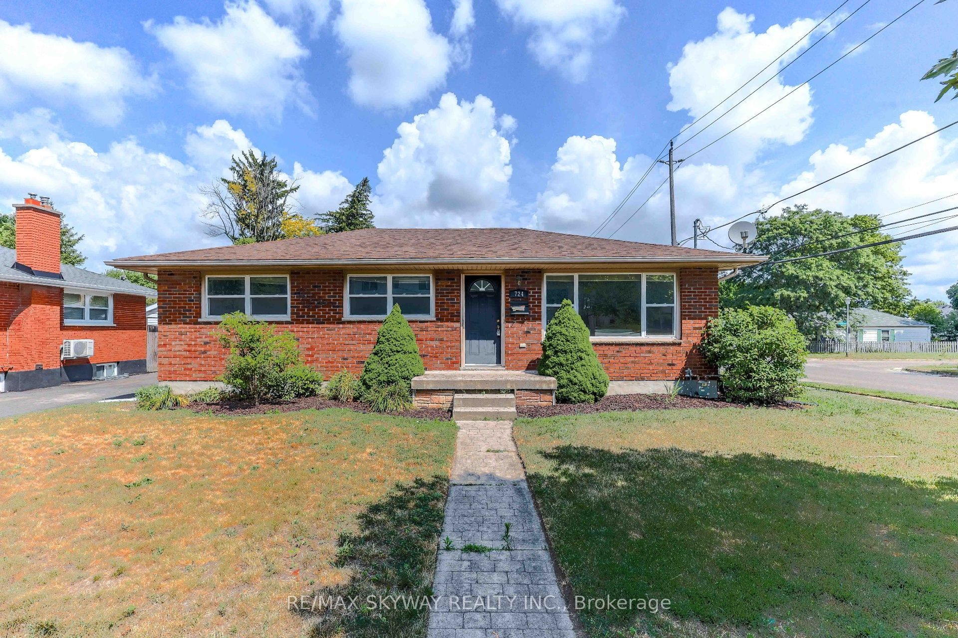 724 BRANT Street, London East, ON N5Y 3N1