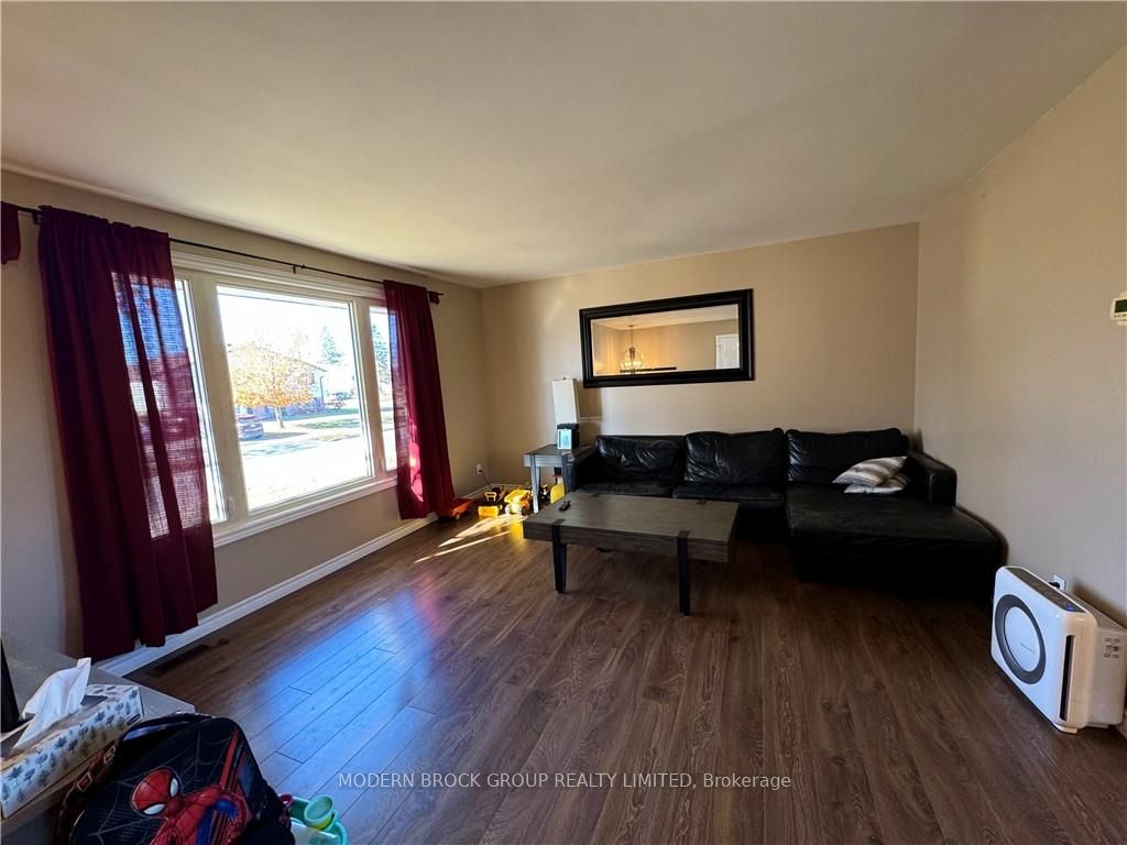 784 COMSTOCK Crescent, Brockville, ON K6V 6E1 photo 5