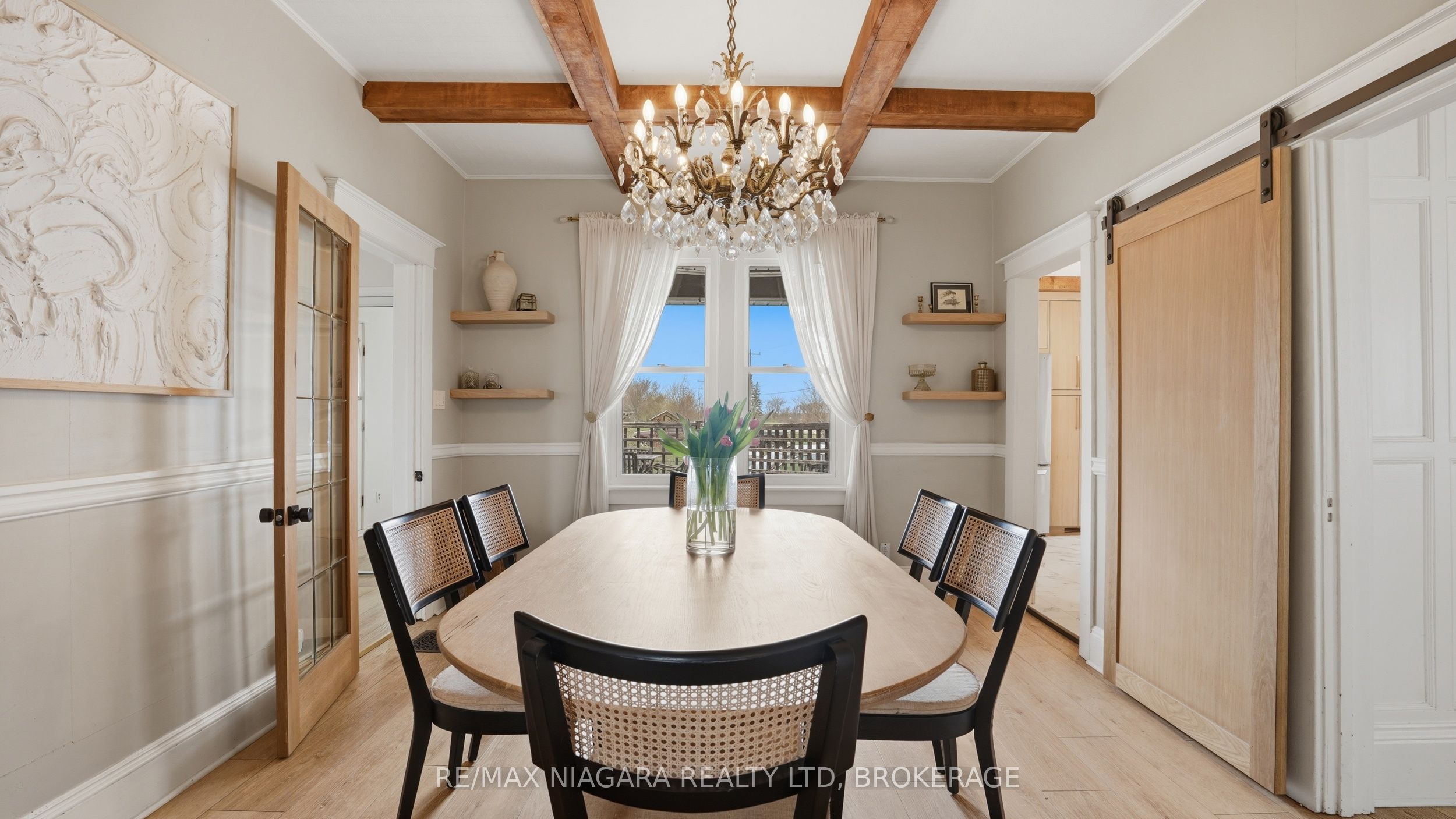 106 Colborne Street, Welland, ON L3B 3P1 photo 2