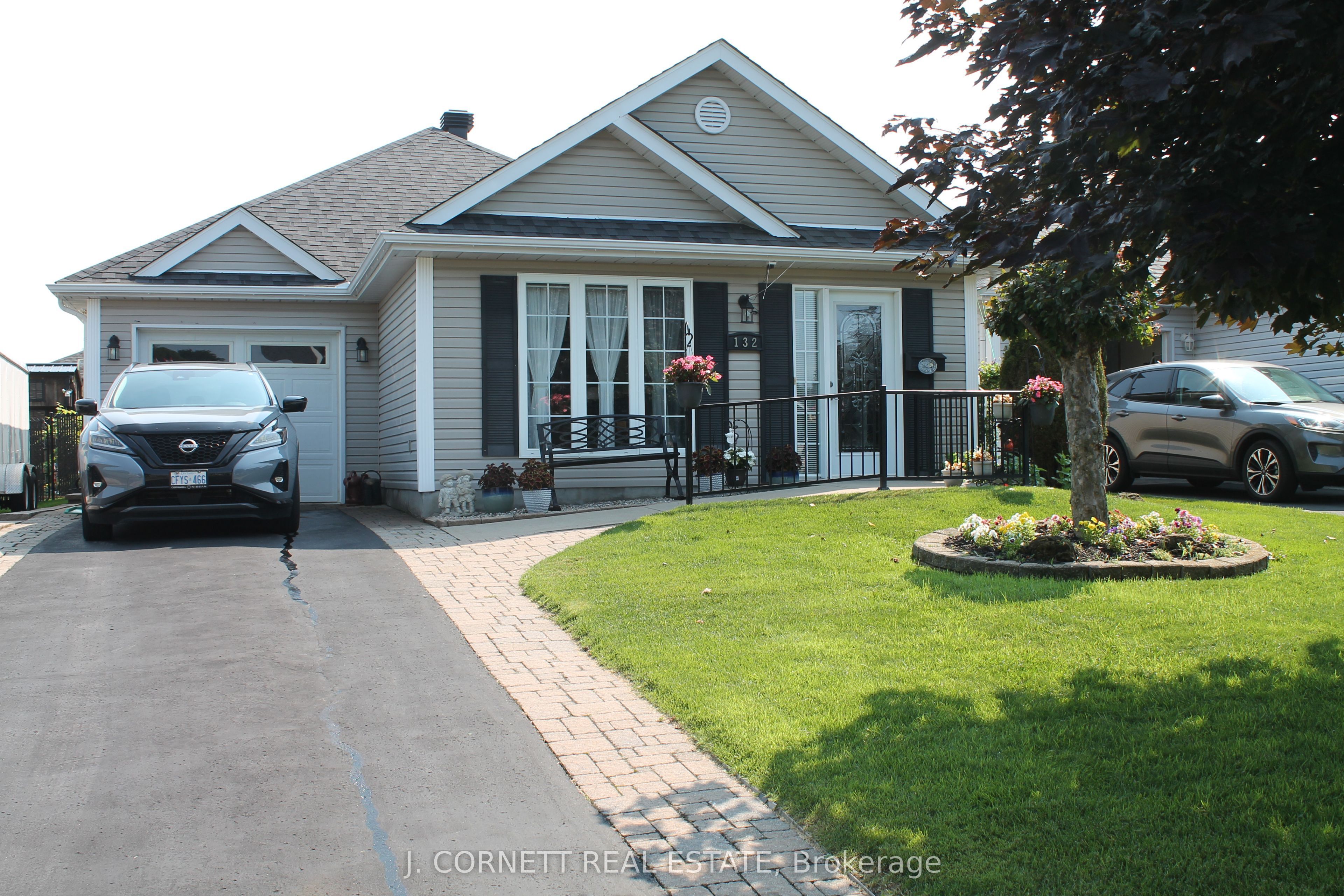 132 Dunbar Avenue, Cornwall, ON K6H 7P4 photo 2