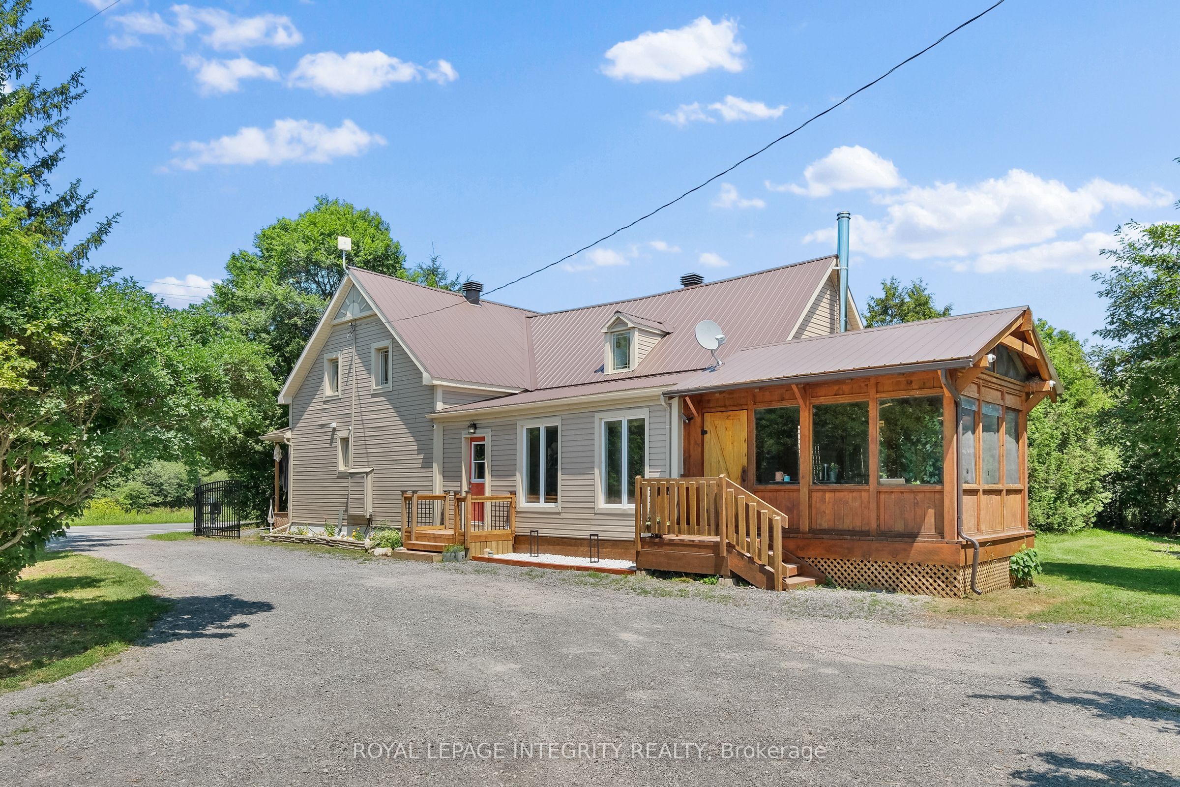 1550 County Rd 2 Road, Alfred and Plantagenet, ON K0B 1C0 photo 2