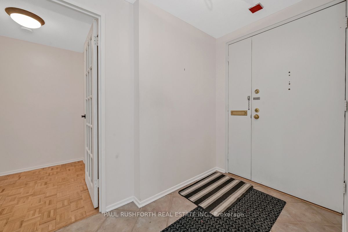 1356 Meadowlands Drive E 201, Cityview - Parkwoods Hills - Rideau Shore, ON K2E 6K6 photo 4