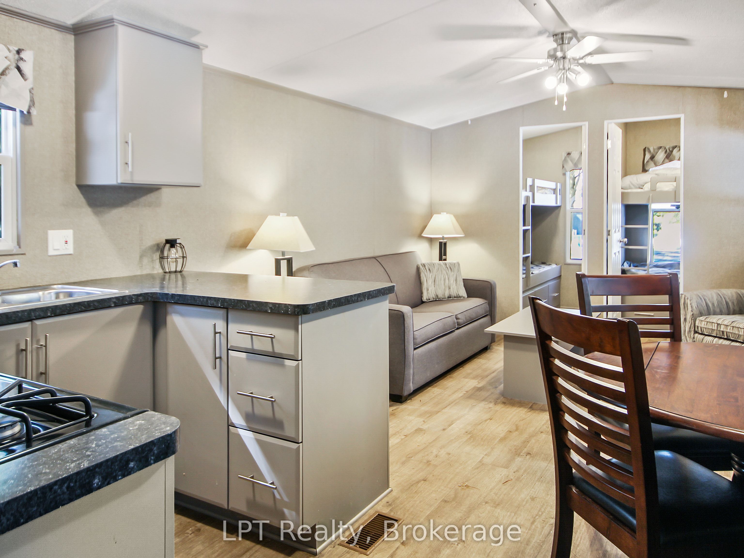 13 Southline Avenue P27, Huron-Kinloss, ON N0G 2B0 photo 3