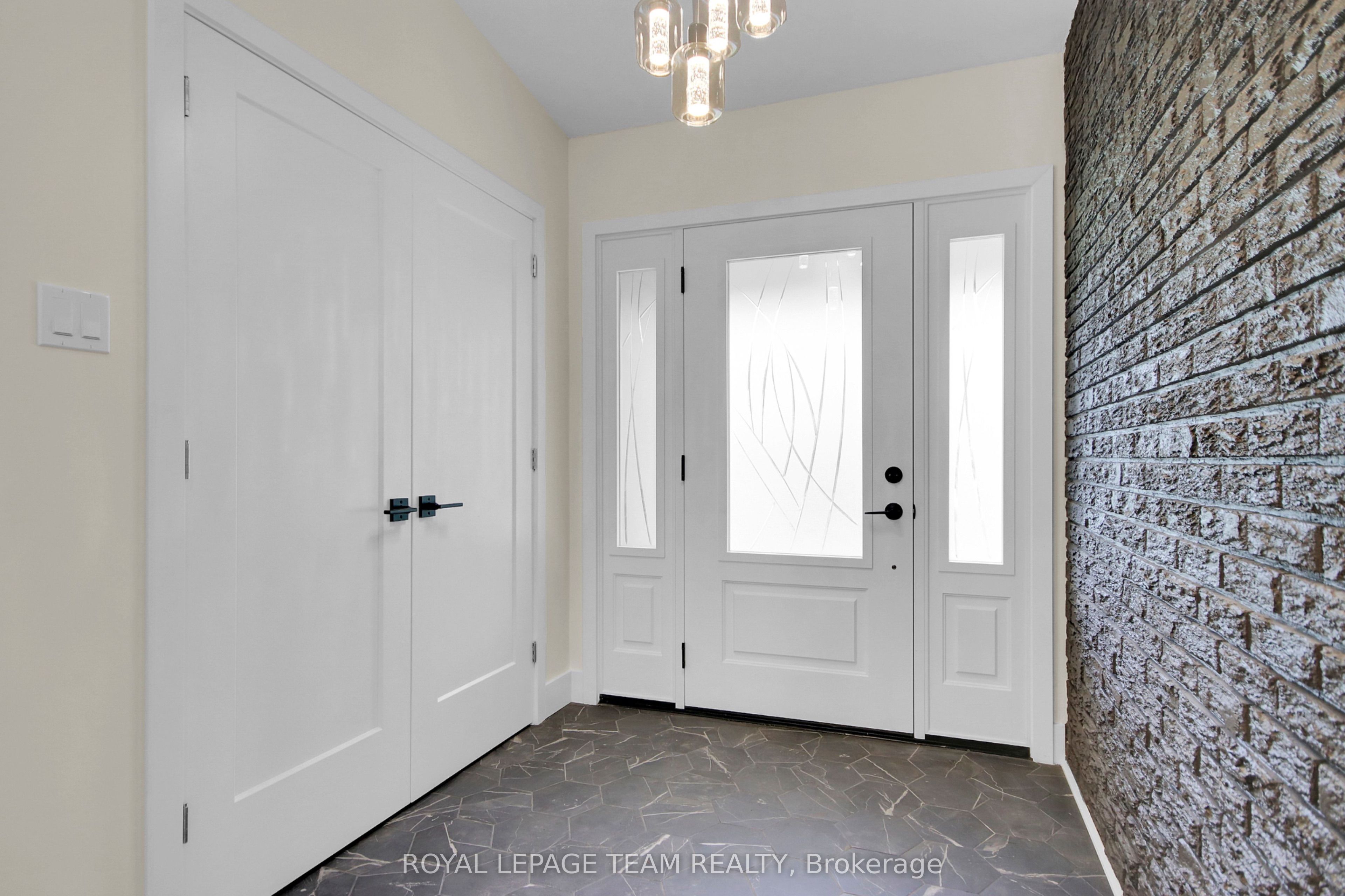 6499 Bunker Road, Manotick - Kars - Rideau Twp and Area, ON K4M 1B3 photo 5