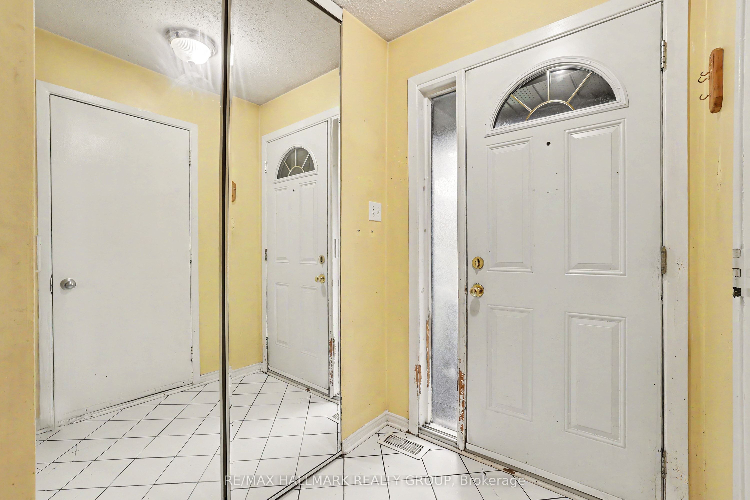 277 Pickford Drive, Kanata, ON K2L 3E3 photo 3