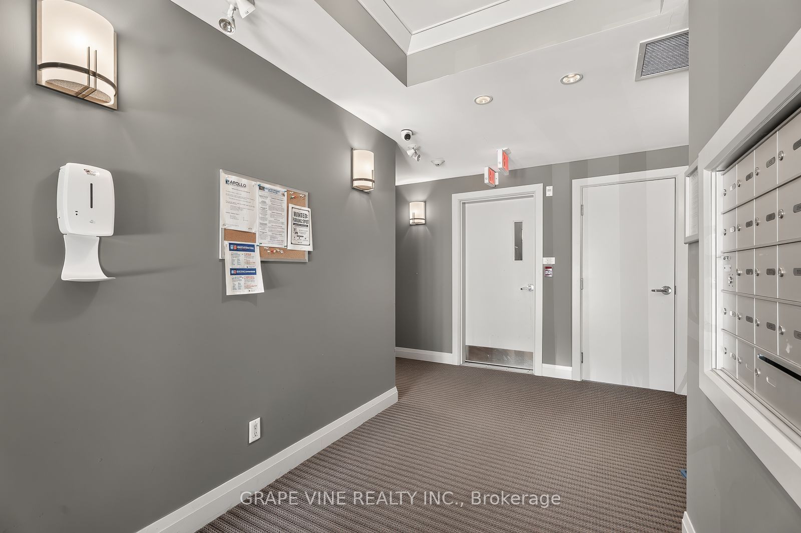 705 Beauparc Private 306, Cyrville - Carson Grove - Pineview, ON K1J 0B6 photo 5
