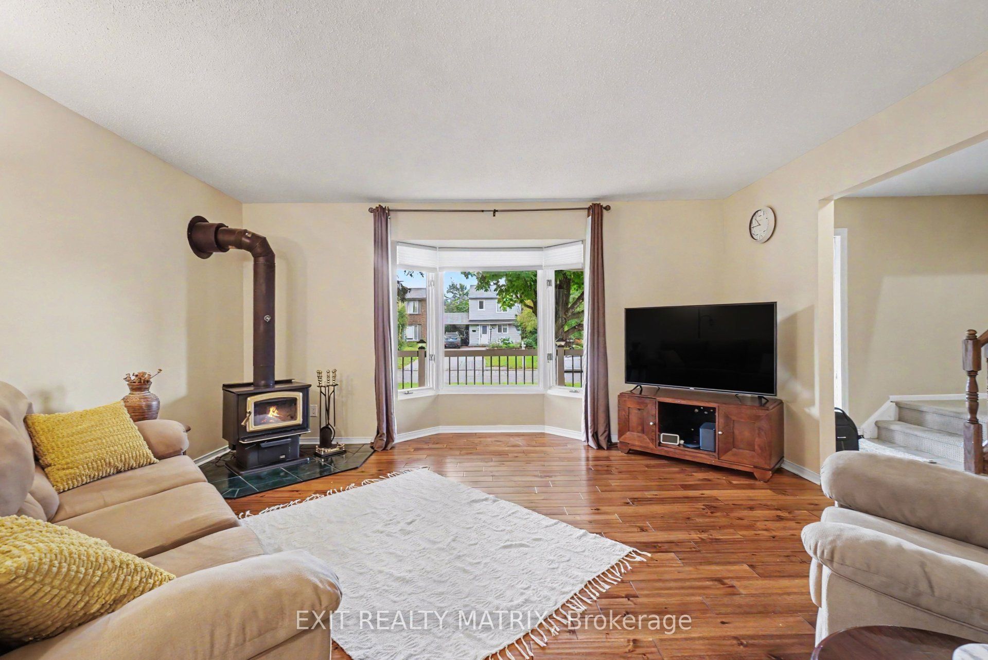 30 Bartley Crescent, Barrhaven, ON K2J 2J7 photo 5