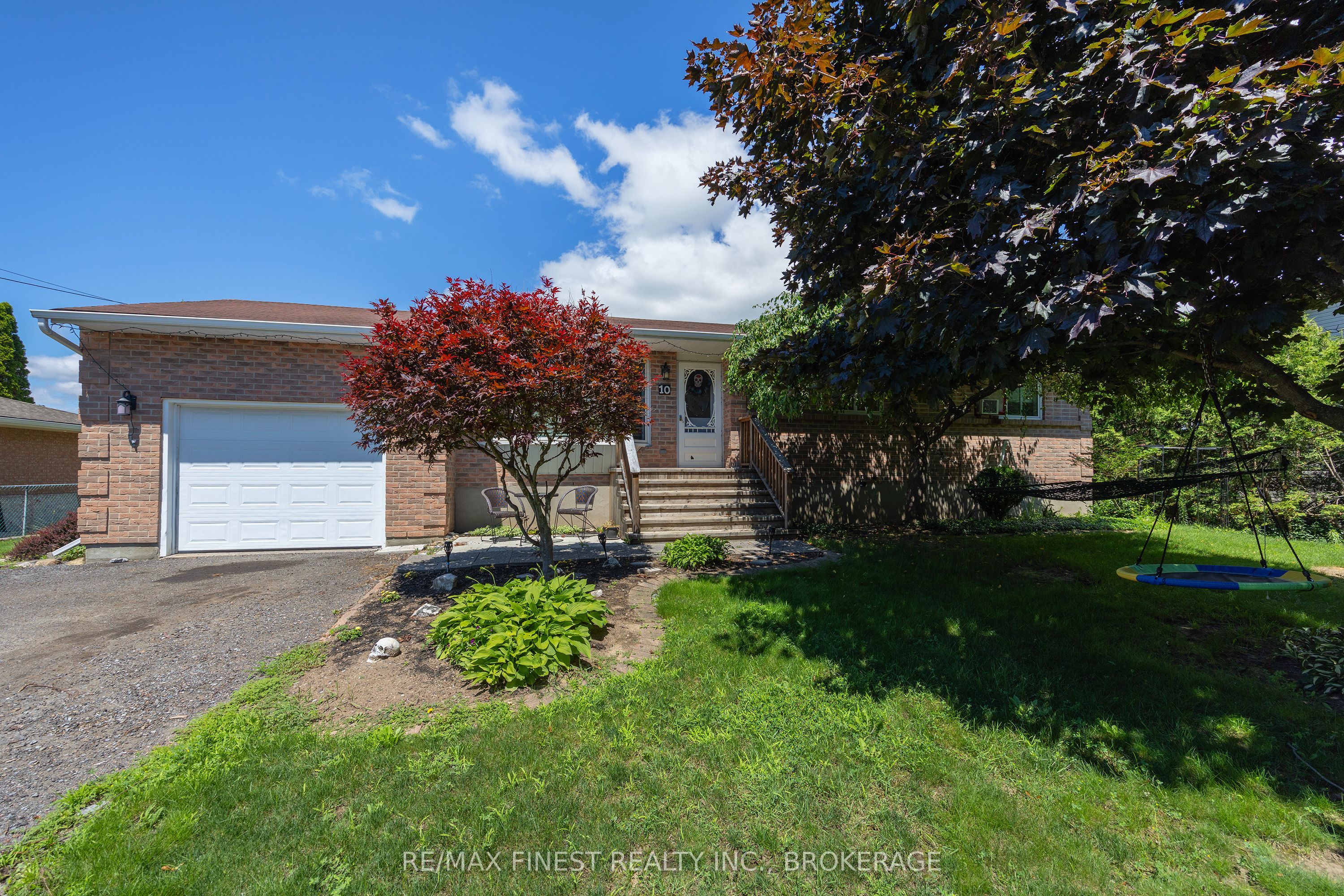 10 SHANE Street, Loyalist, ON K0H 2H0 photo 3